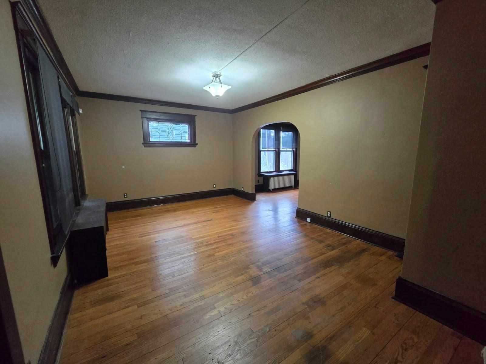 1471 Iglehart Avenue Property Photo 3