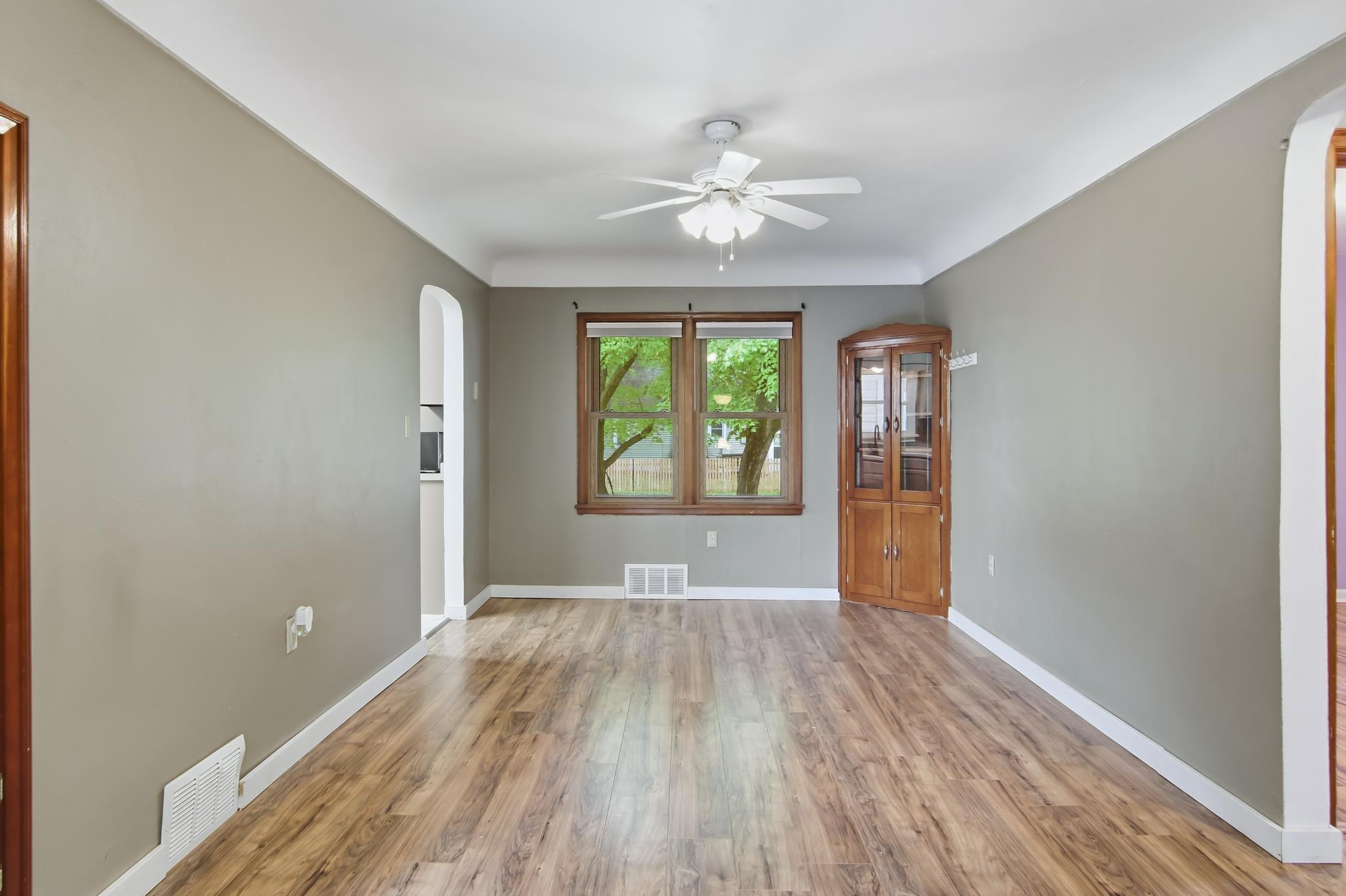 837 Hopwood Avenue Property Photo 9