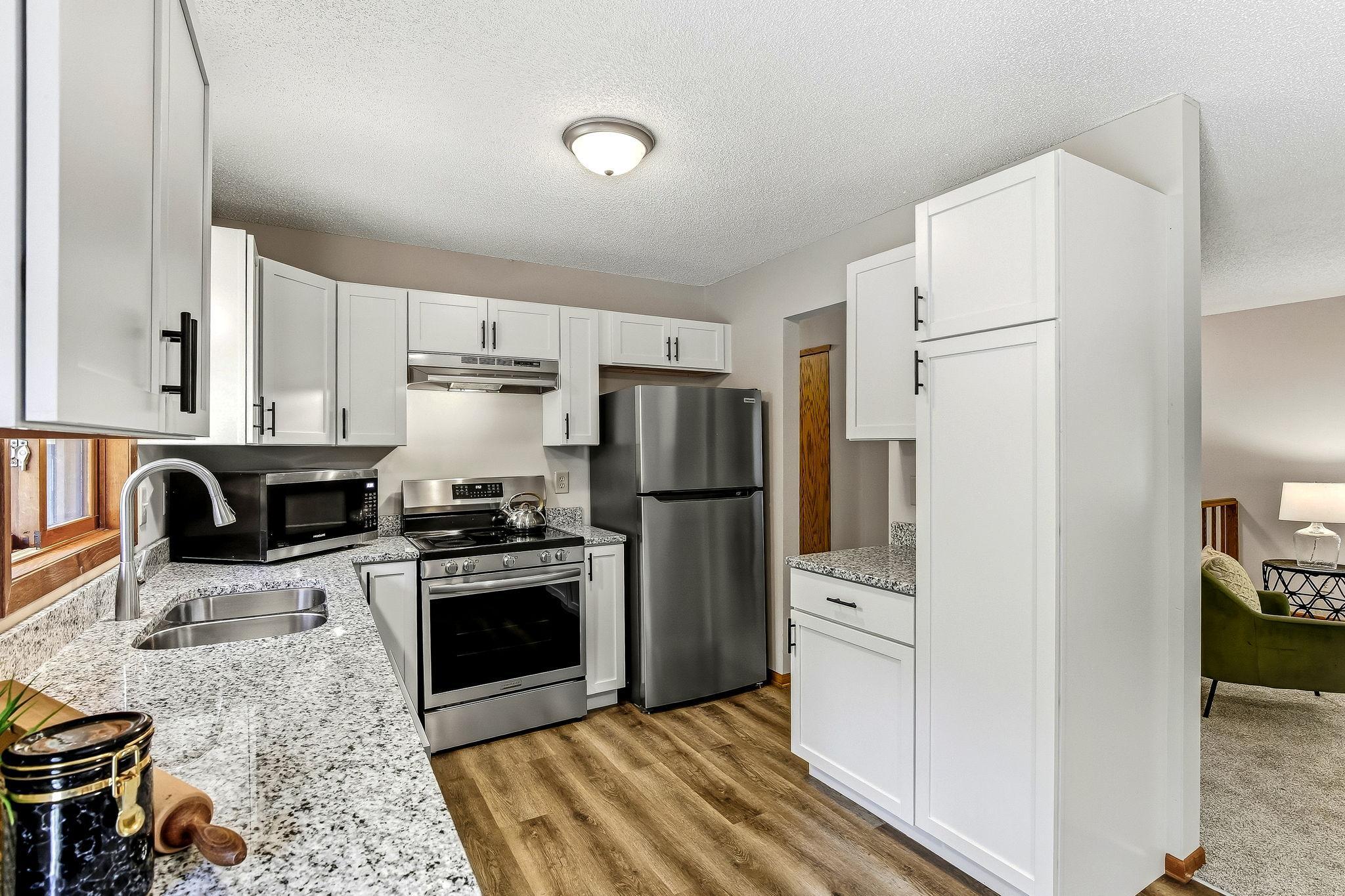 162 Quehl Avenue N Property Photo 12