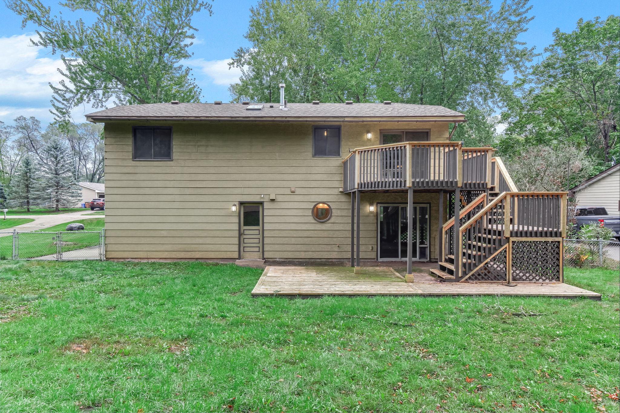 162 Quehl Avenue N Property Photo 24