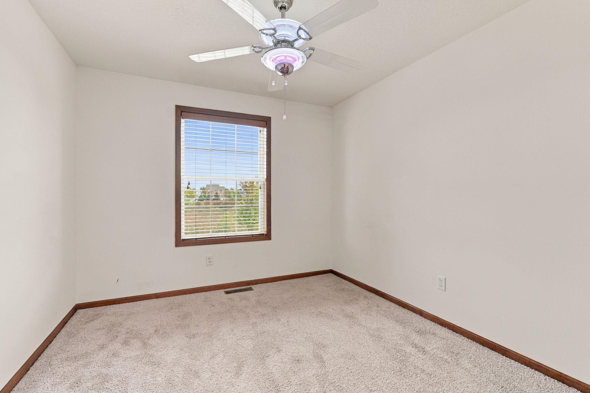 6813 67th Street Ne Property Photo 22