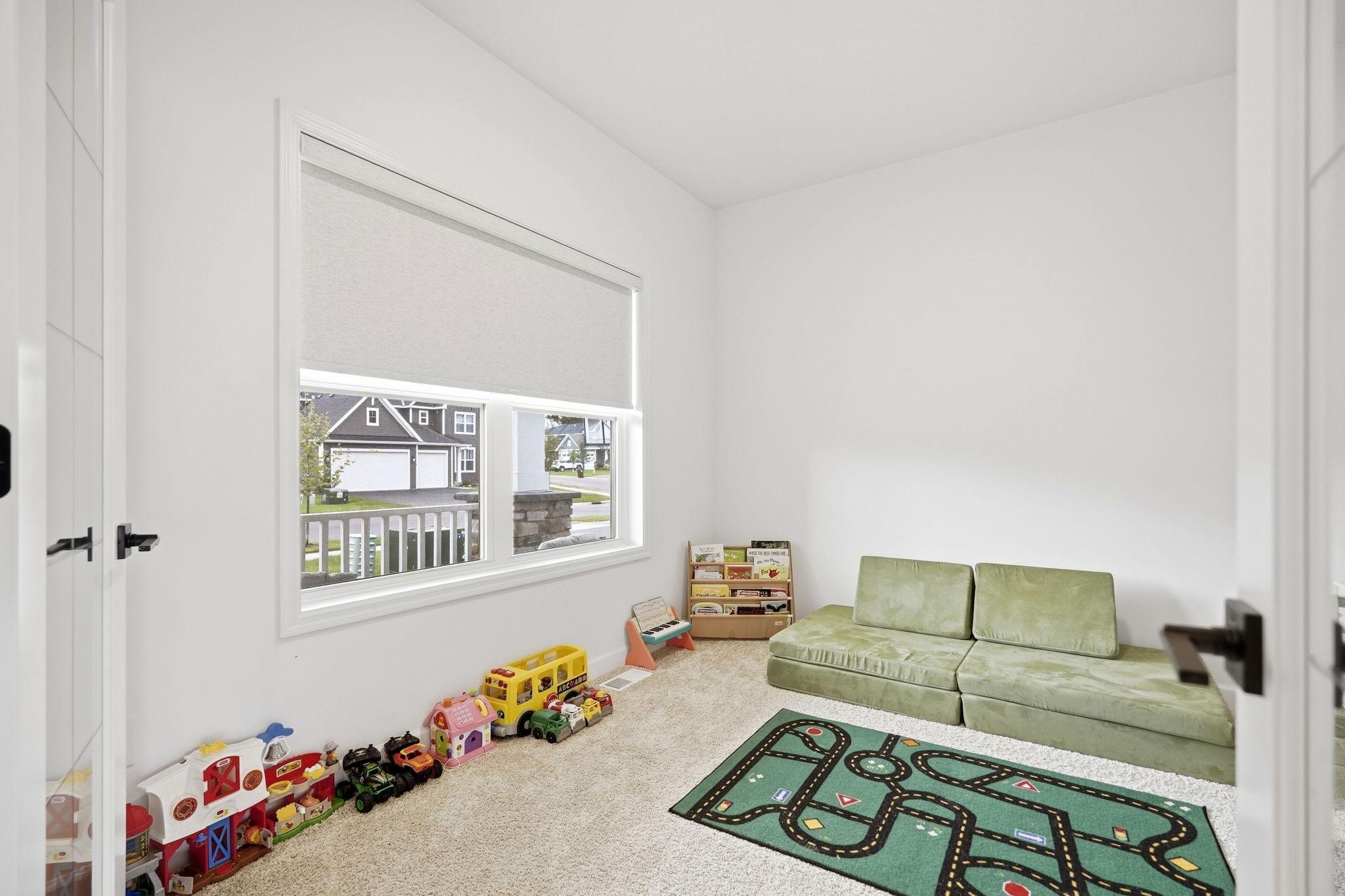 4043 Heath Lane N Property Photo 16