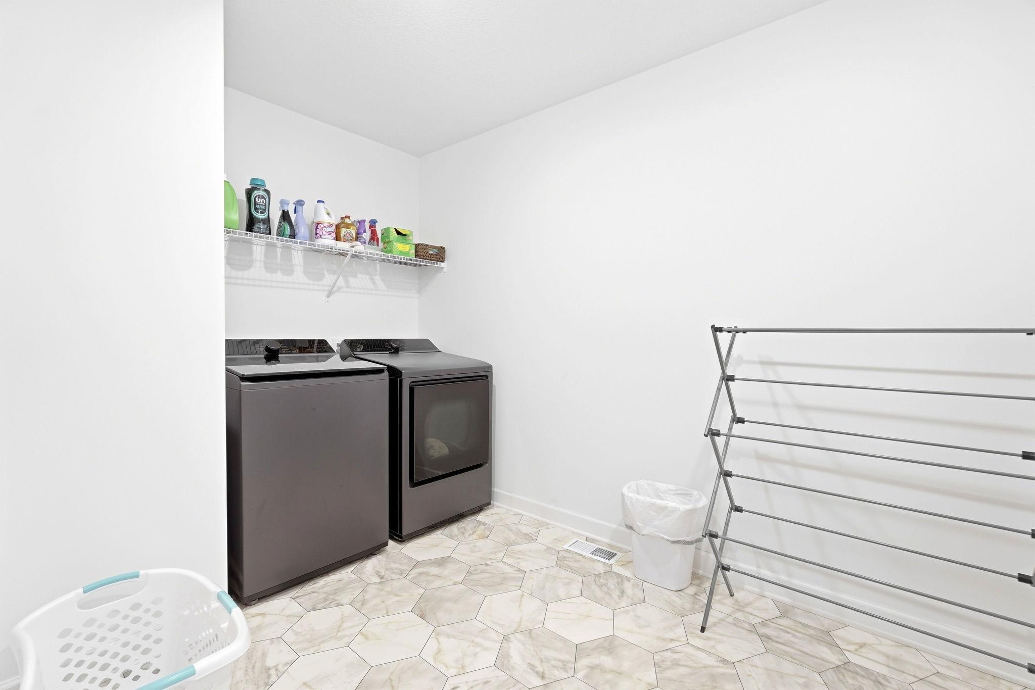 4043 Heath Lane N Property Photo 37