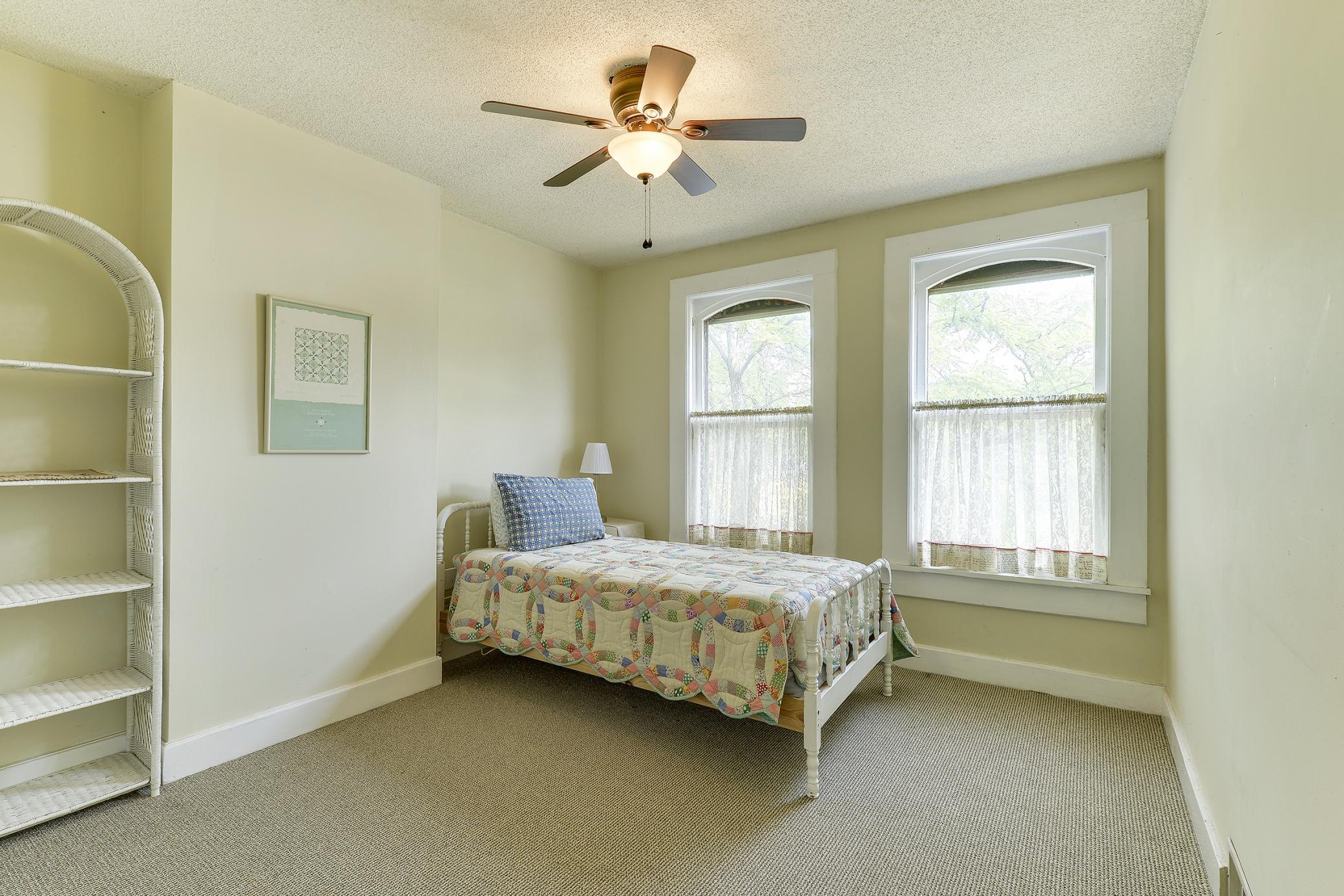 3 W 33rd Street Property Photo 14