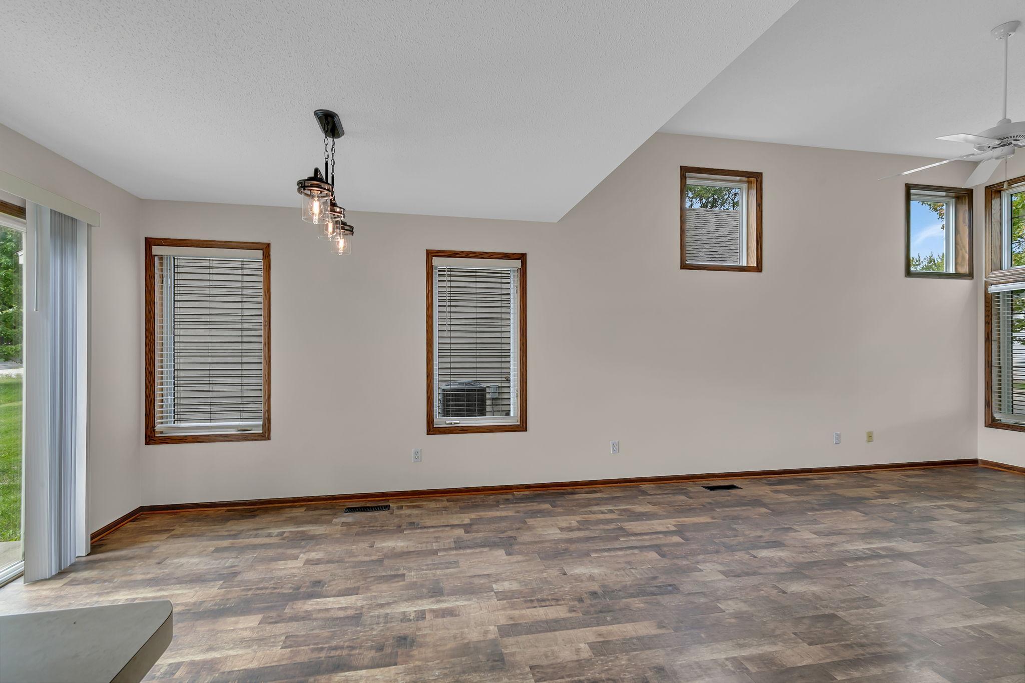 836 Aspen Circle Property Photo 10