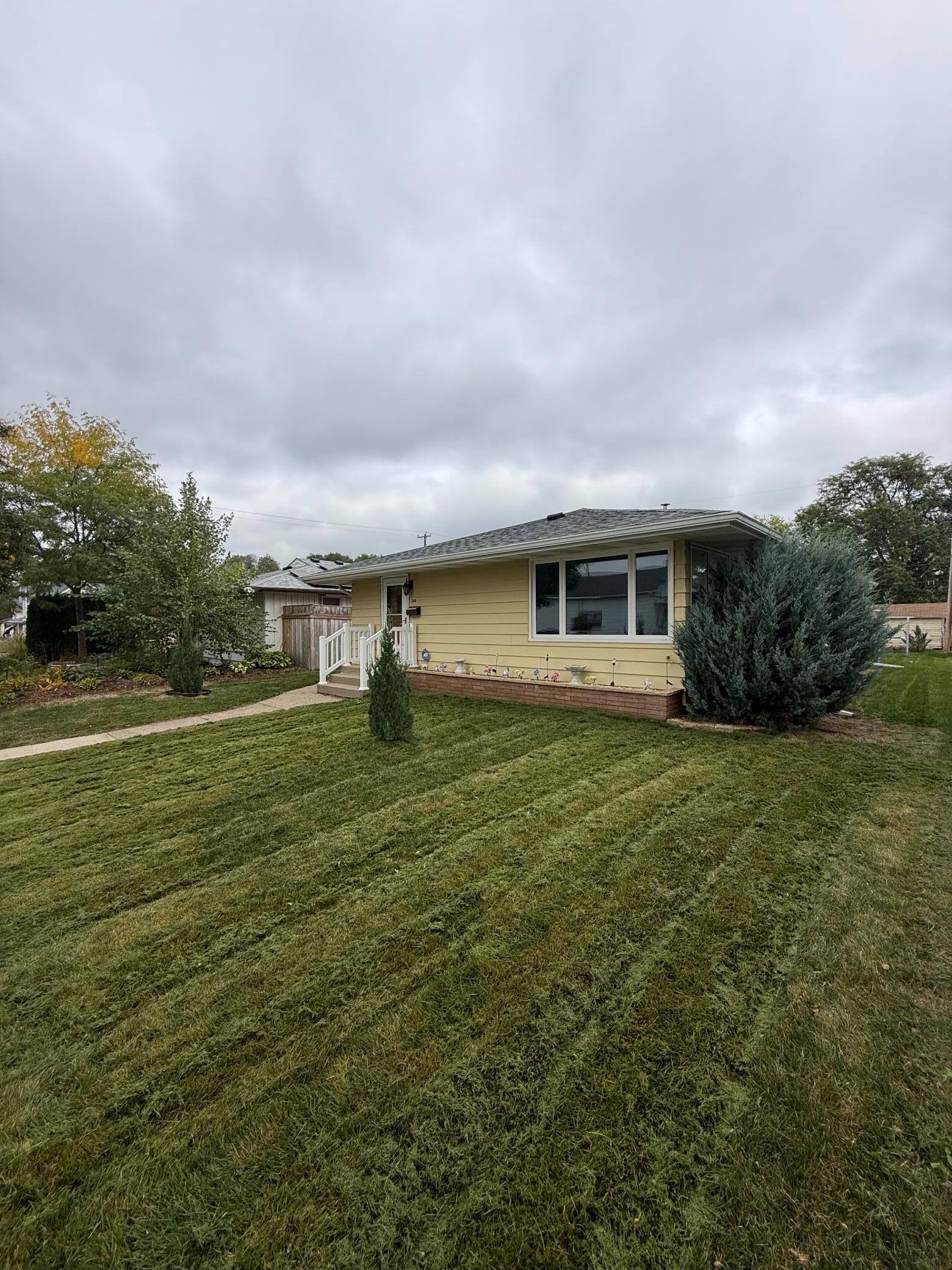 248 23rd Avenue N Property Photo 2