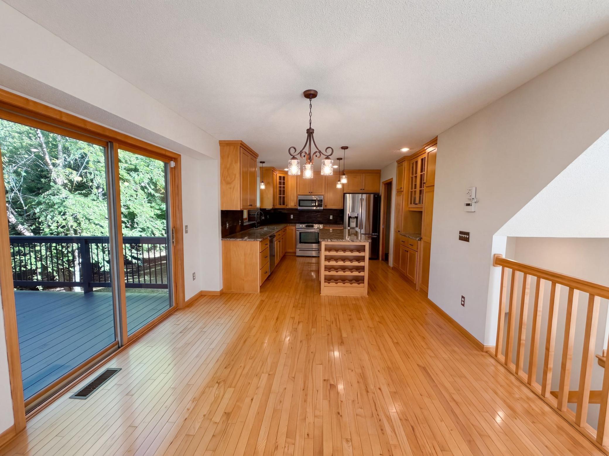 3415 Kaiser Circle Ne Property Photo 2