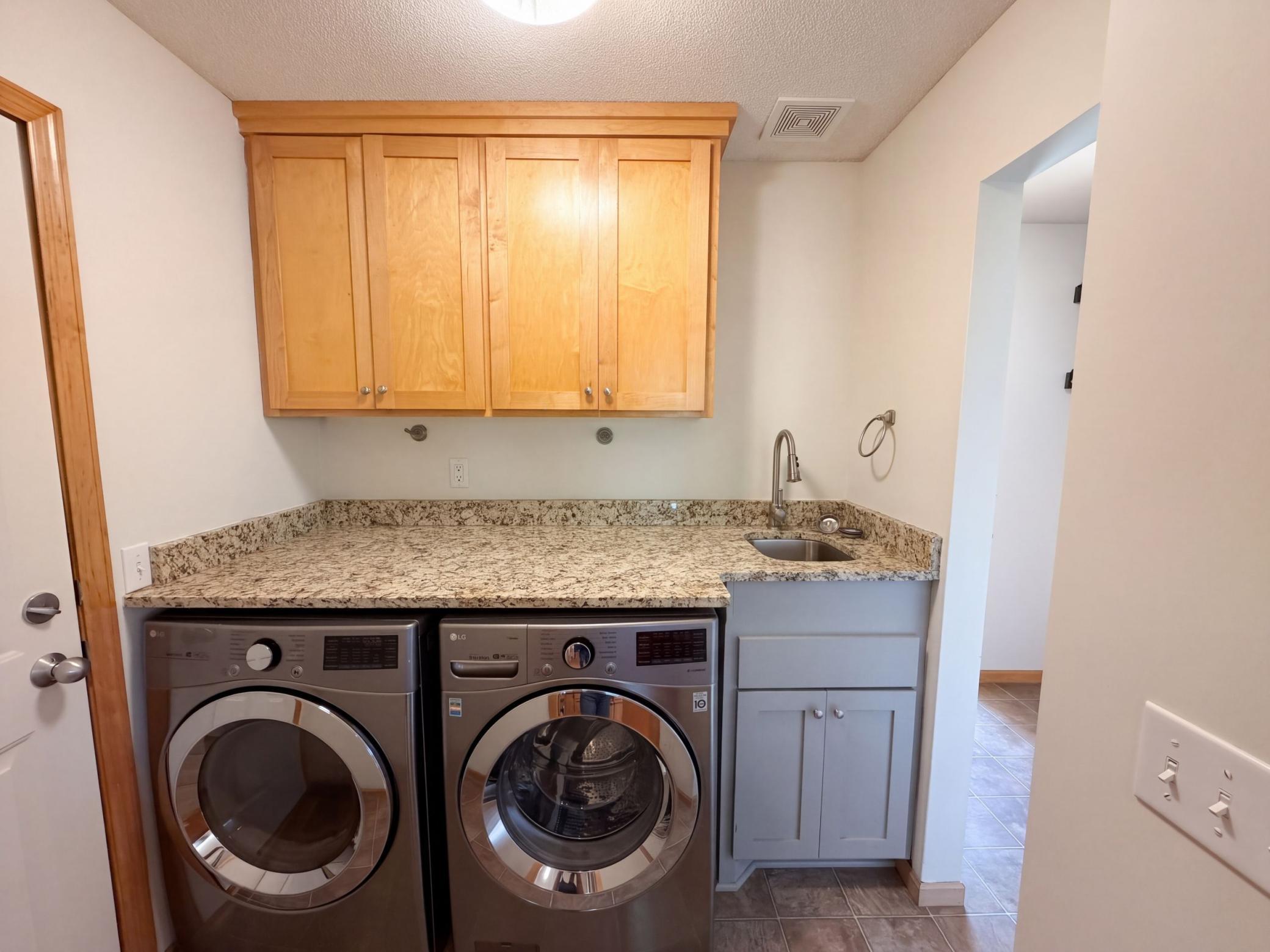 3415 Kaiser Circle Ne Property Photo 15