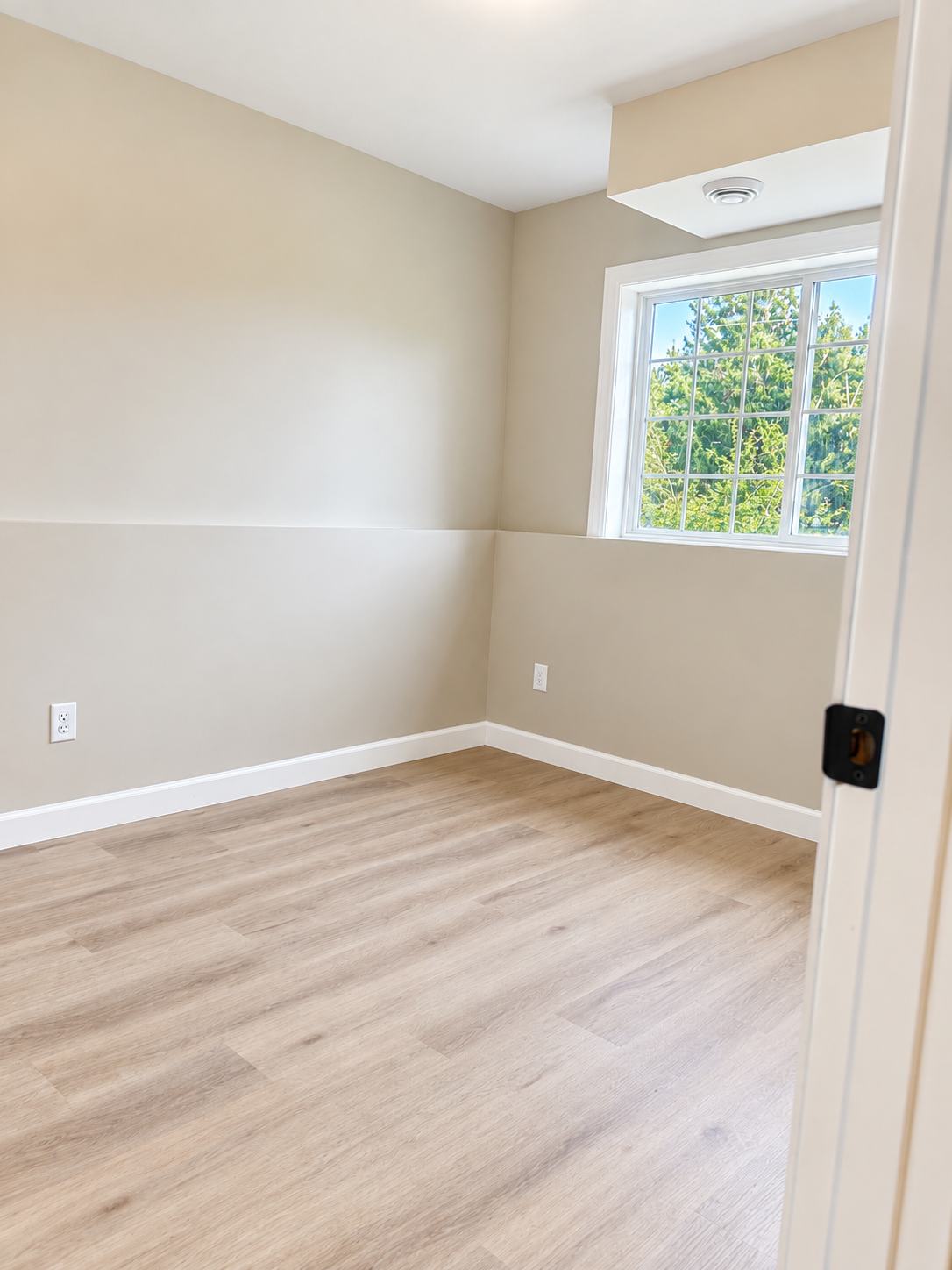 5 Elm Street Property Photo 15
