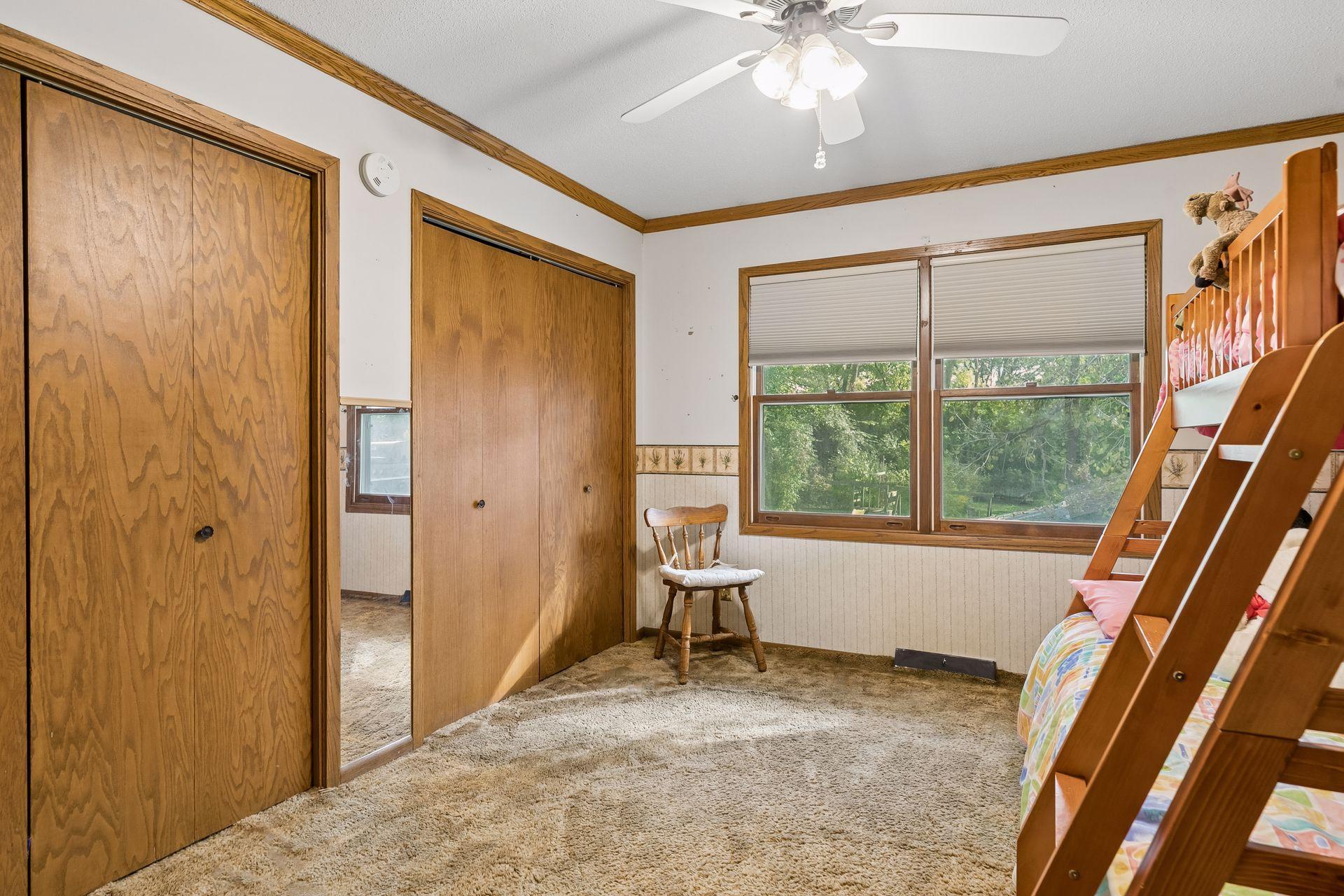 750 Viking Drive E Property Photo 14