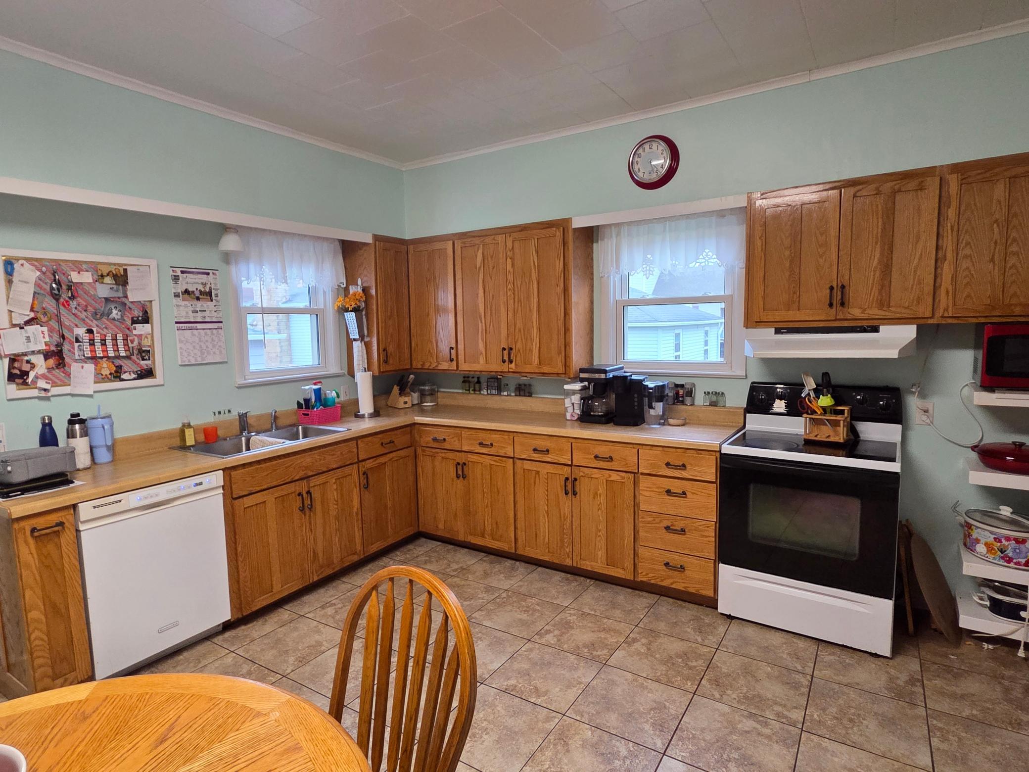 201 E Rushford Avenue Property Photo 12