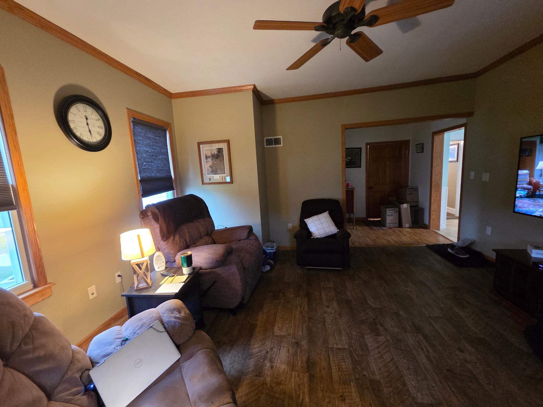 201 E Rushford Avenue Property Photo 15