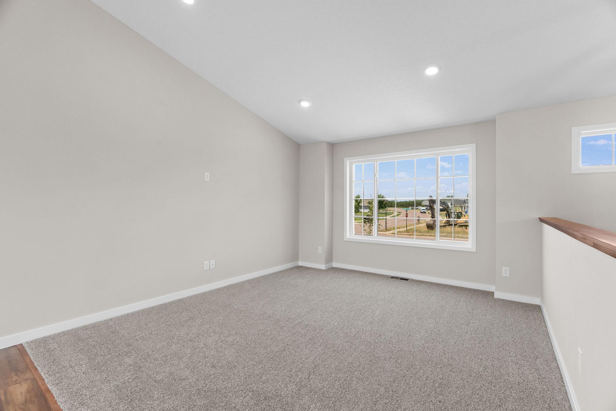 15171 Laurel Street Se Property Photo 17