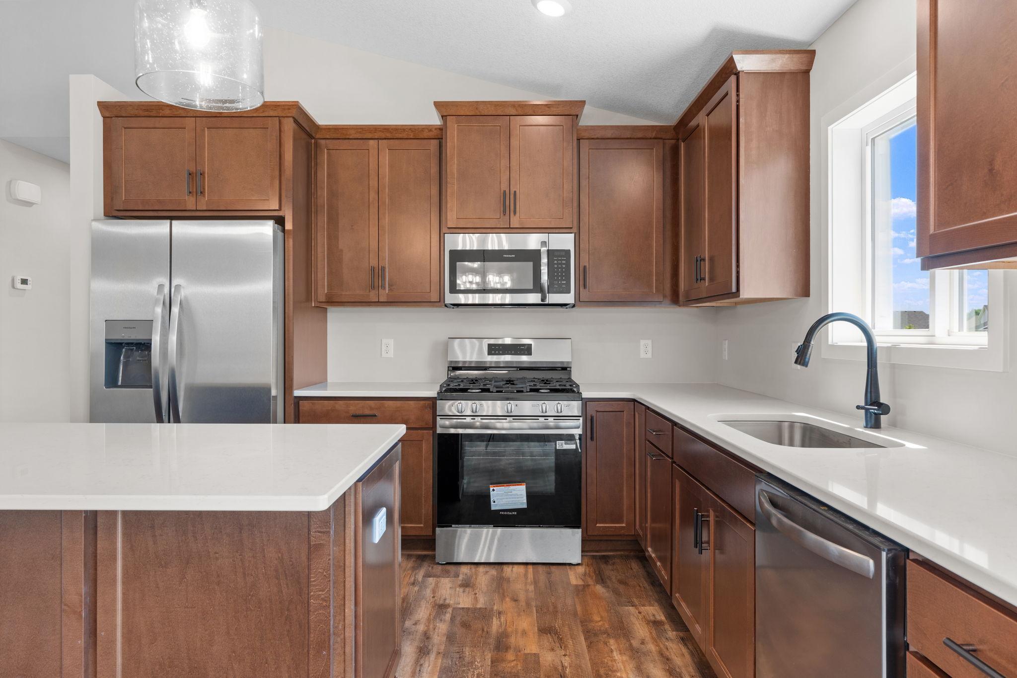 15171 Laurel Street Se Property Photo 24
