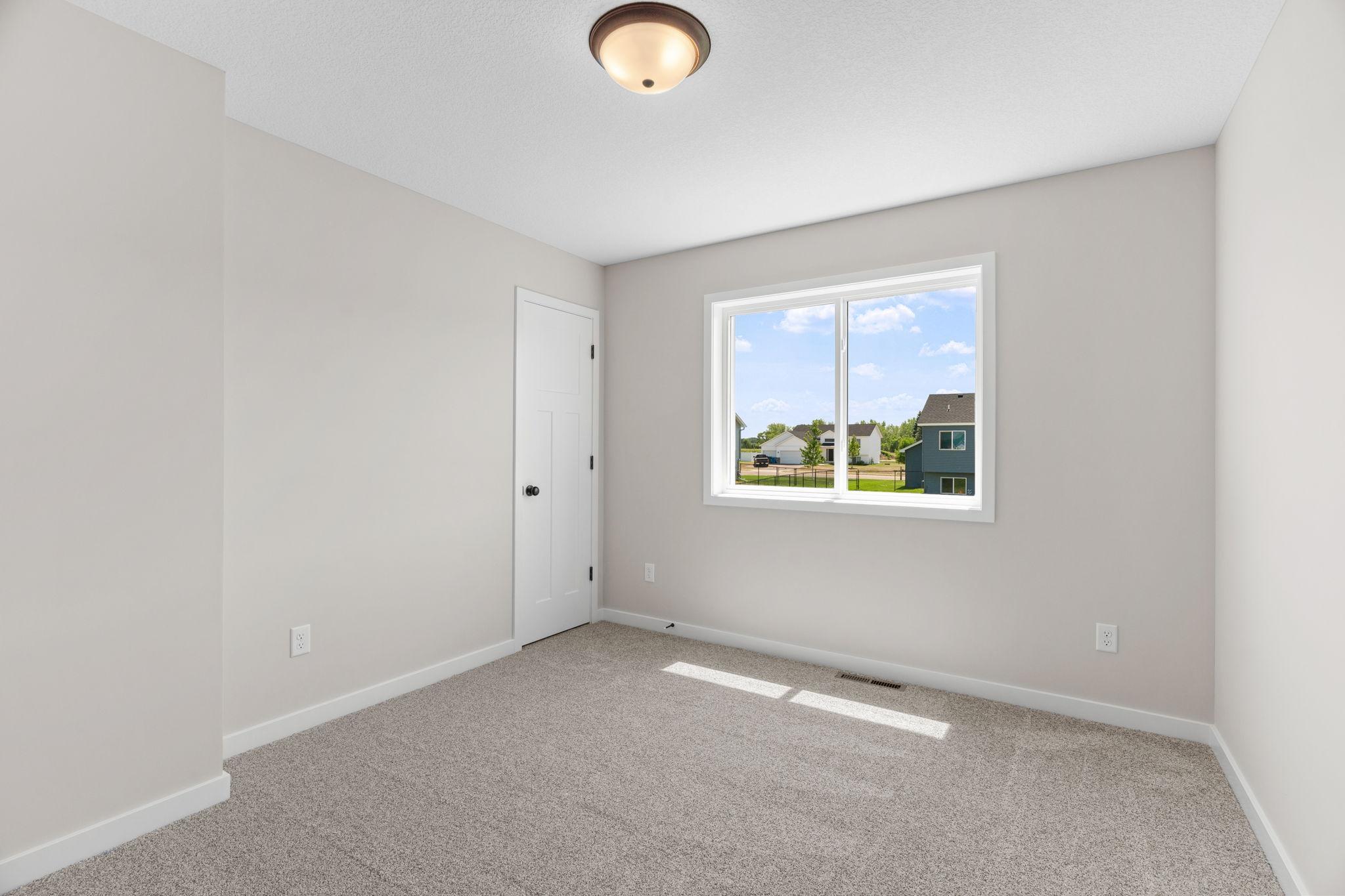 15171 Laurel Street Se Property Photo 27