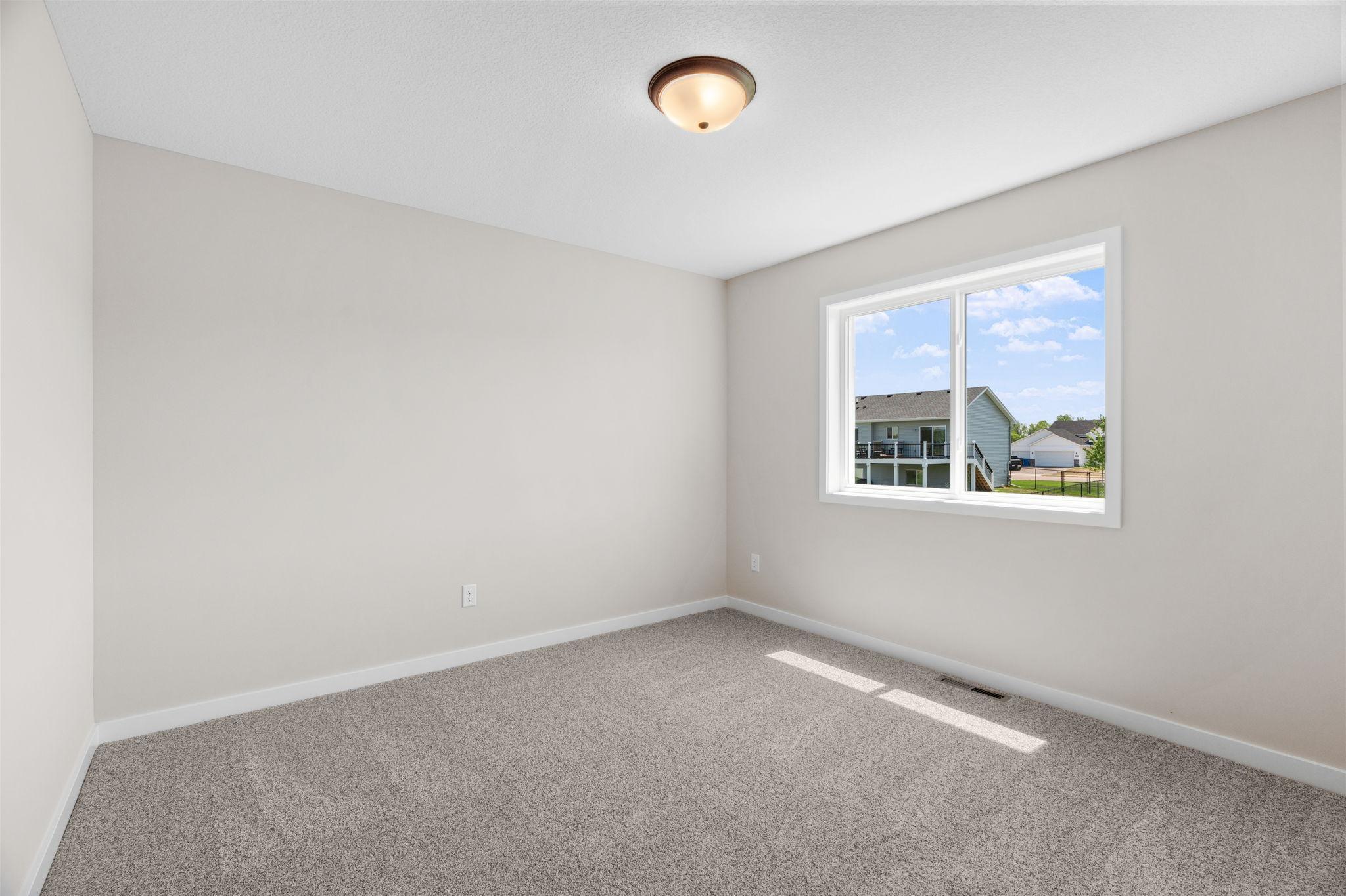 15171 Laurel Street Se Property Photo 30