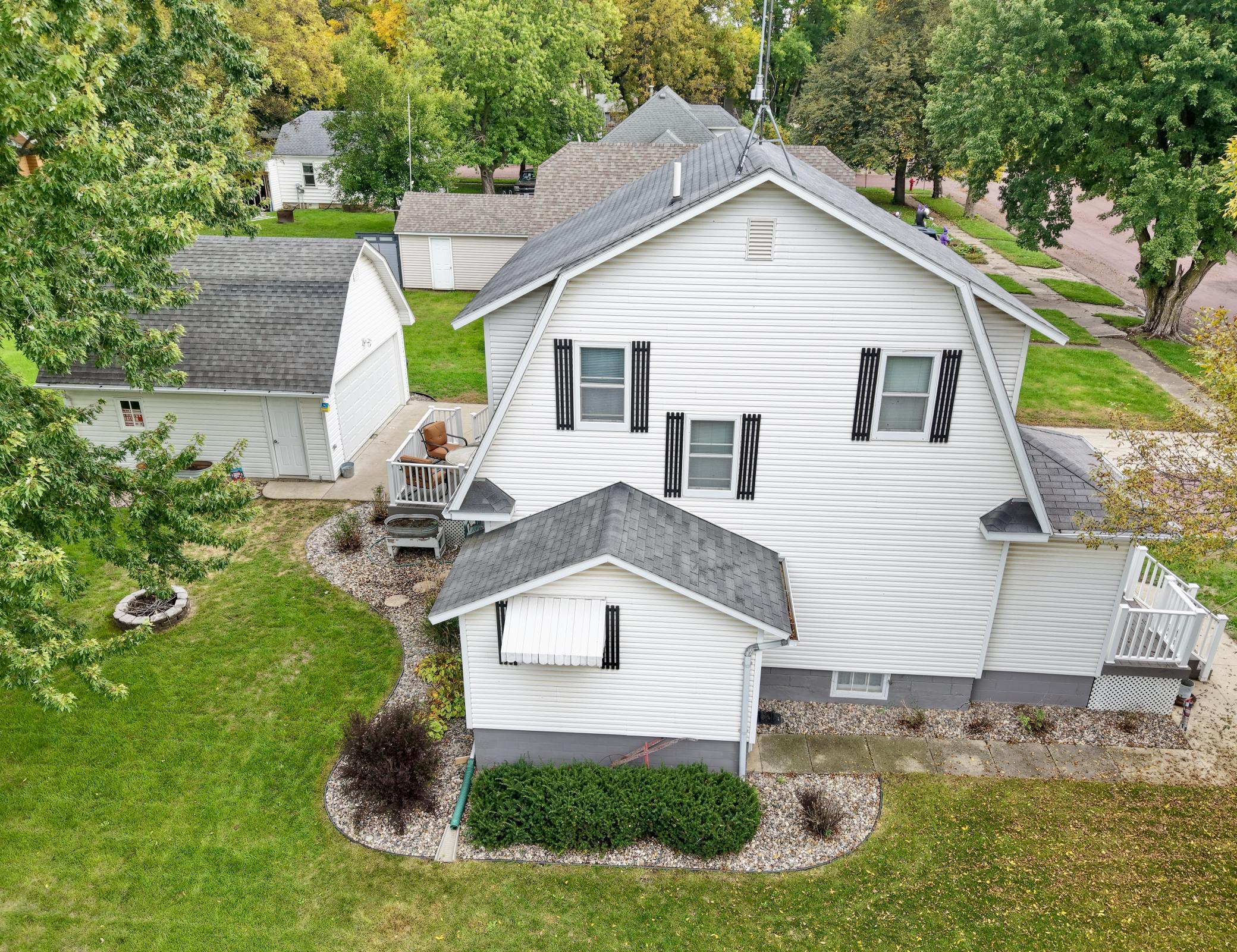 1124 6th Street Property Photo 5