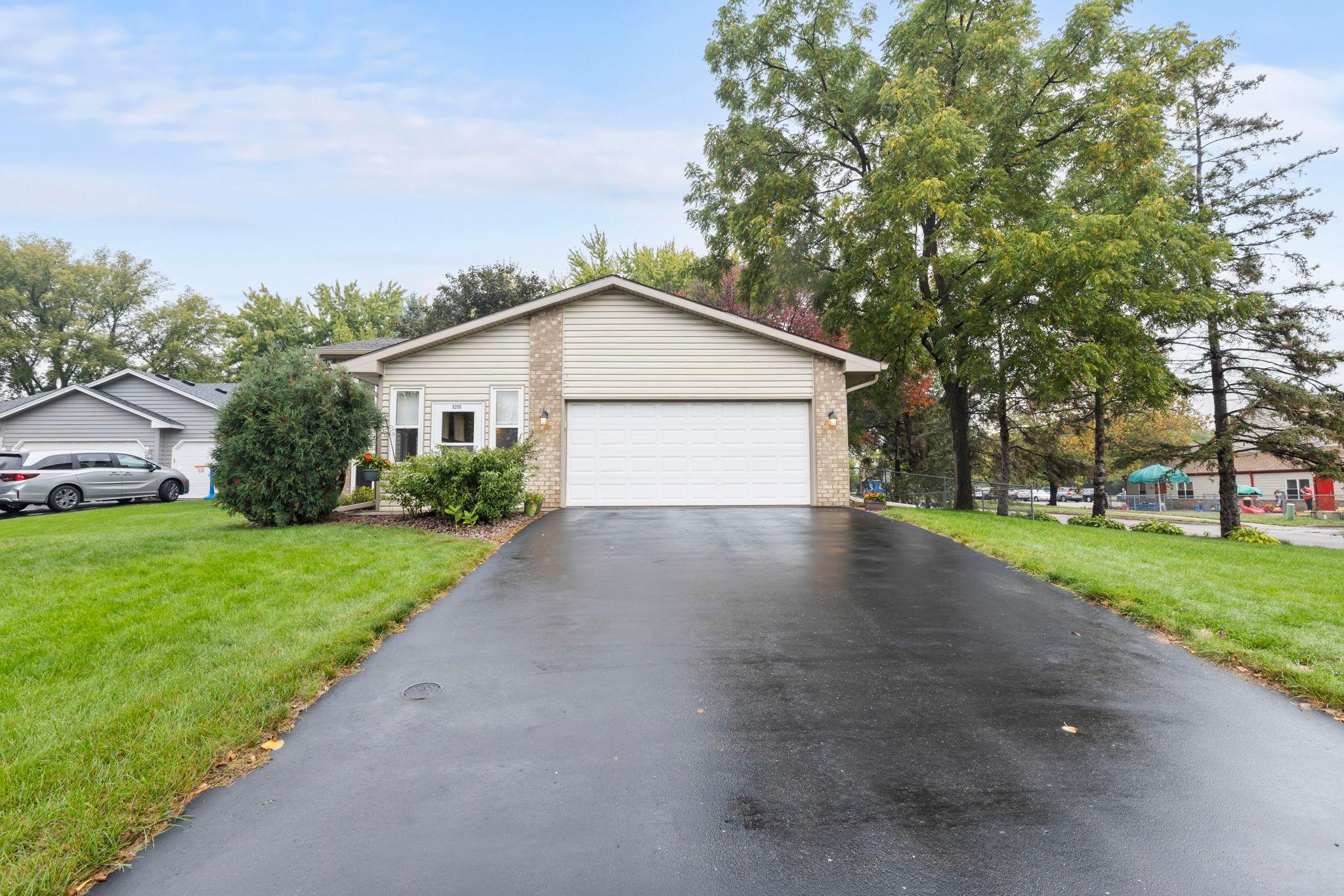 9200 124th Place N Property Photo 3