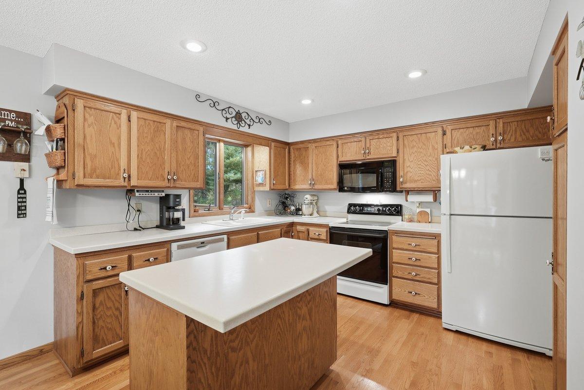 10180 Perkins Avenue N Property Photo 13