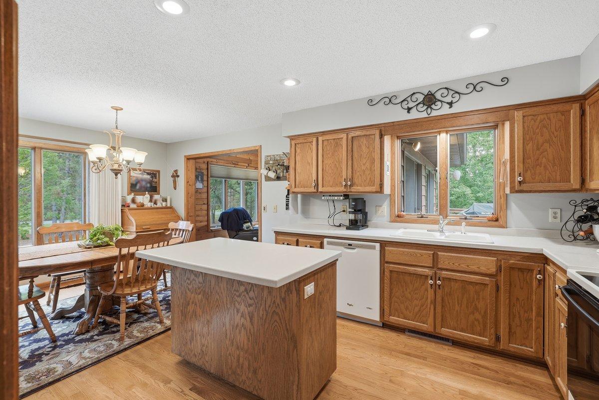 10180 Perkins Avenue N Property Photo 14