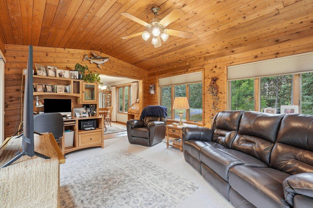 10180 Perkins Avenue N Property Photo 16