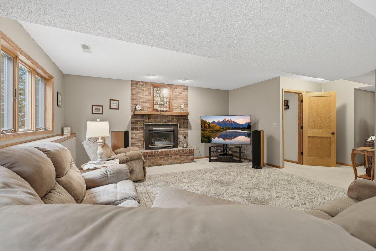 10180 Perkins Avenue N Property Photo 28