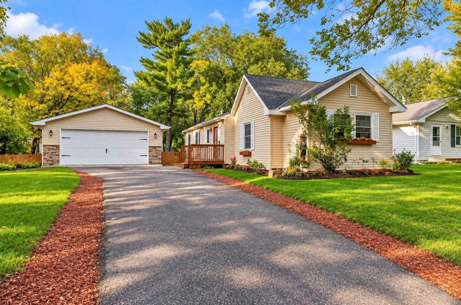 71 63 1/2 Way Ne Property Photo 1