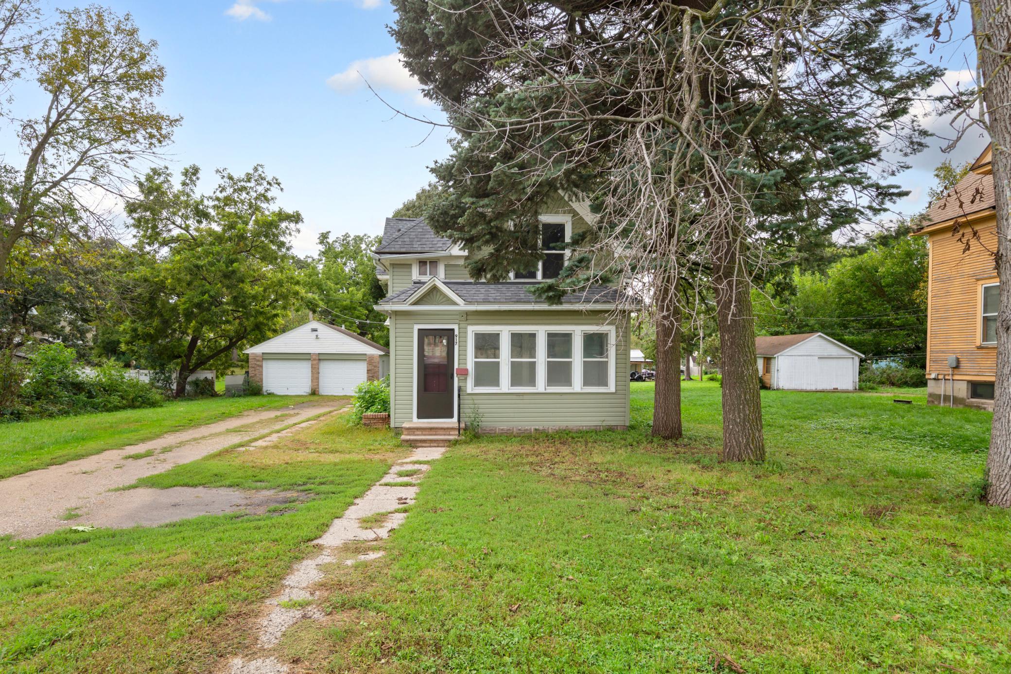 917 Bridge Avenue Property Photo 2