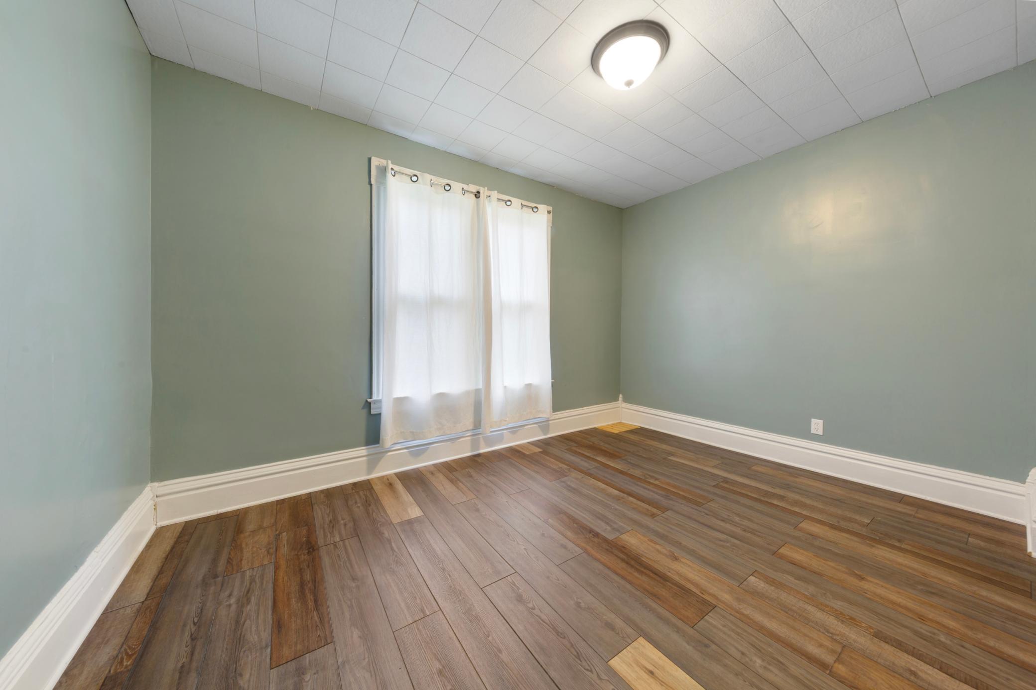 917 Bridge Avenue Property Photo 18