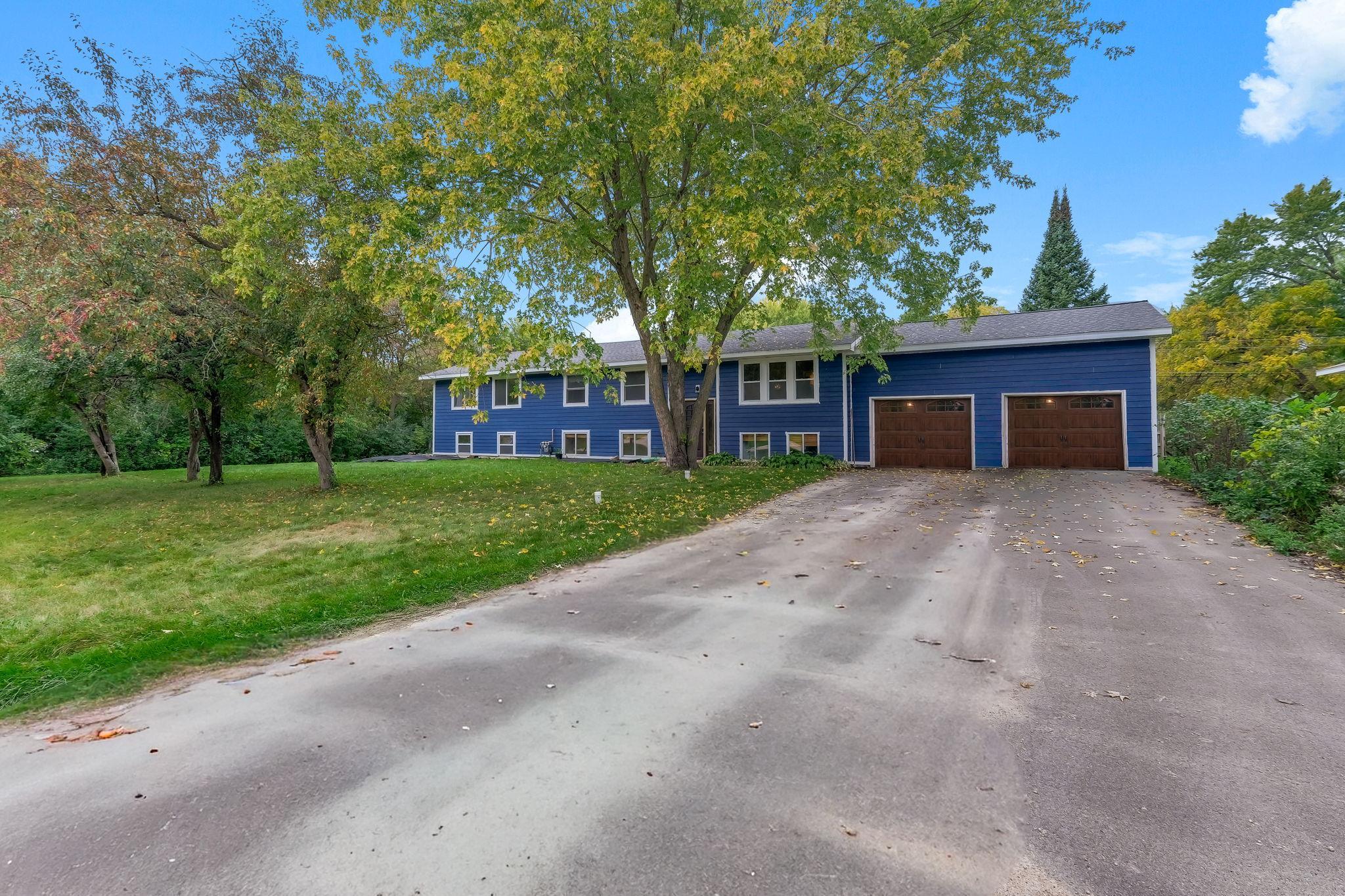 18423 Italy Avenue Property Photo 1