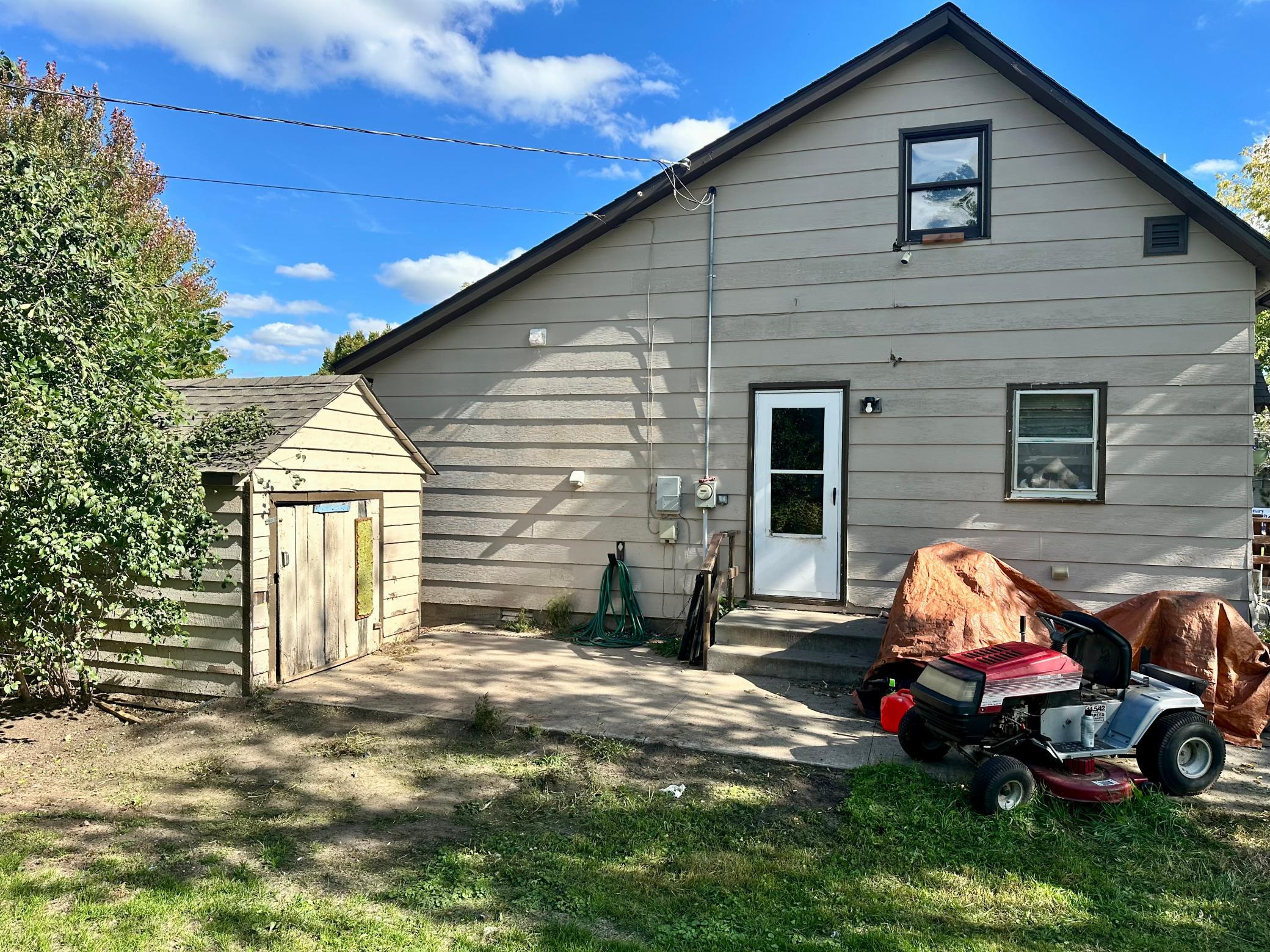 222 Cedar Avenue Ne Property Photo 6