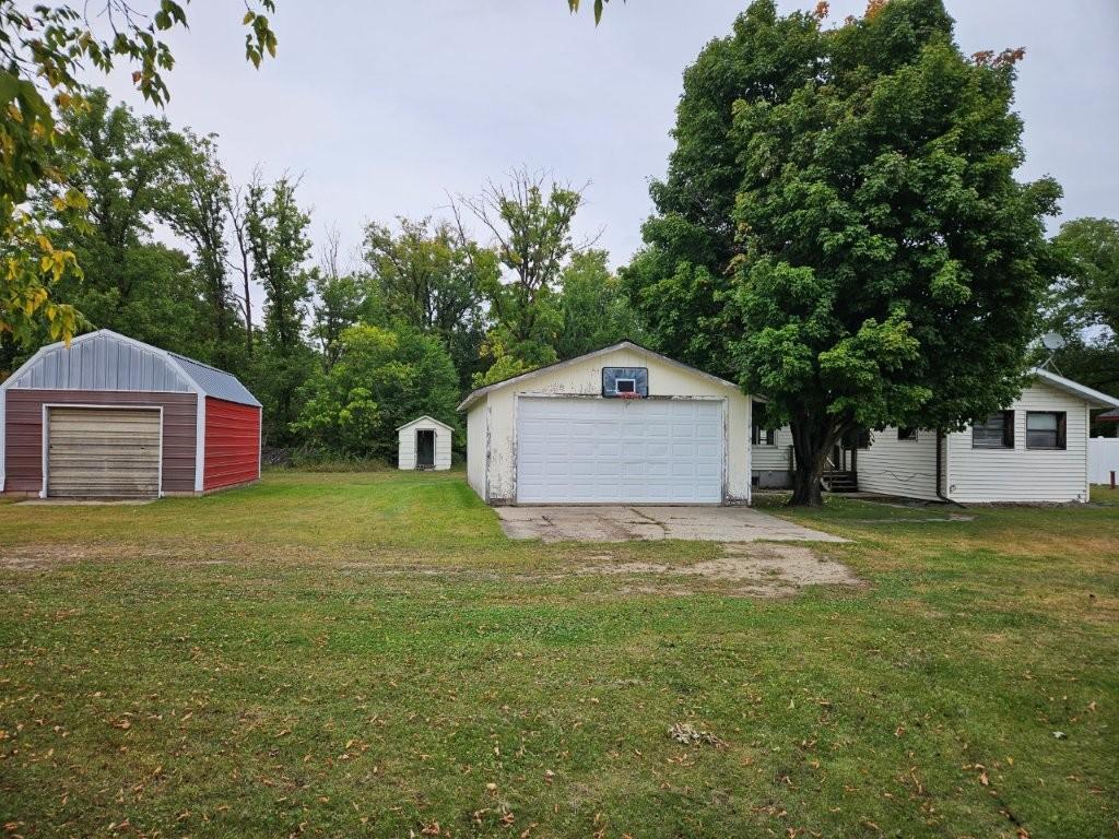 37108 Lomond Drive Property Photo 5