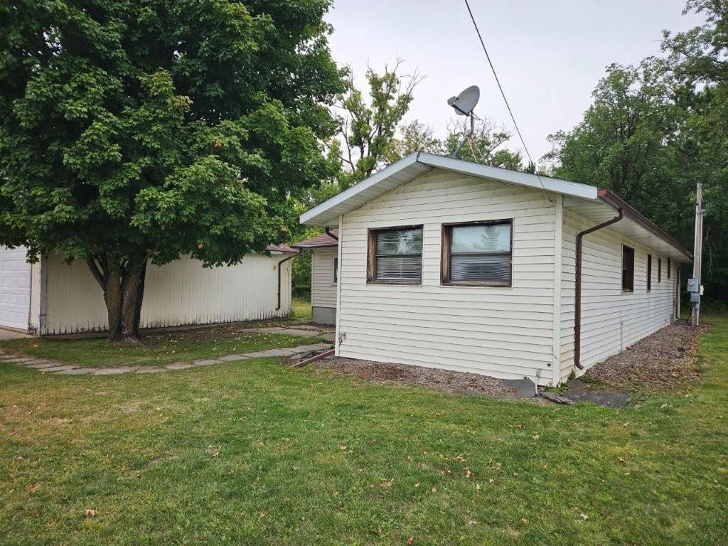 37108 Lomond Drive Property Photo 6