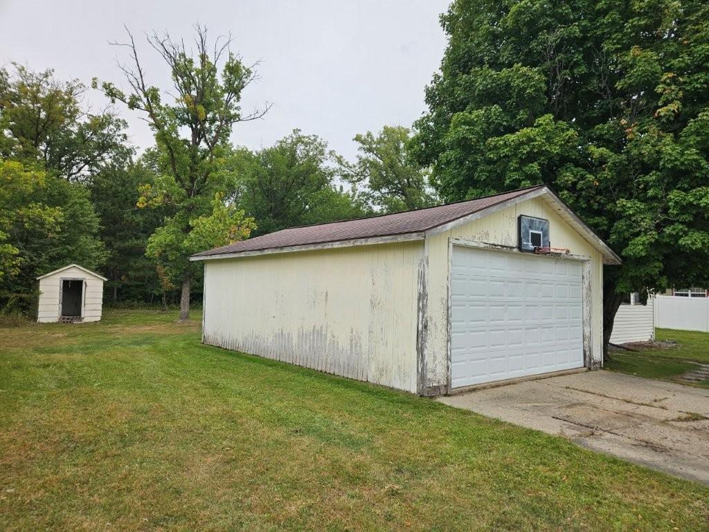 37108 Lomond Drive Property Photo 7