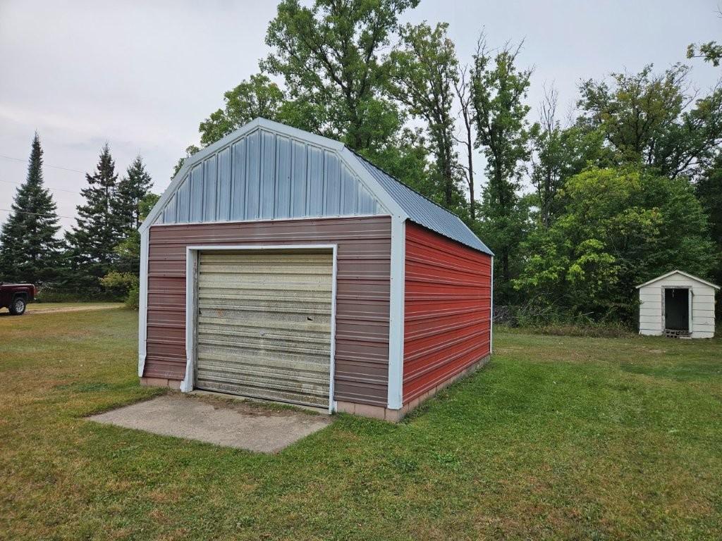 37108 Lomond Drive Property Photo 8