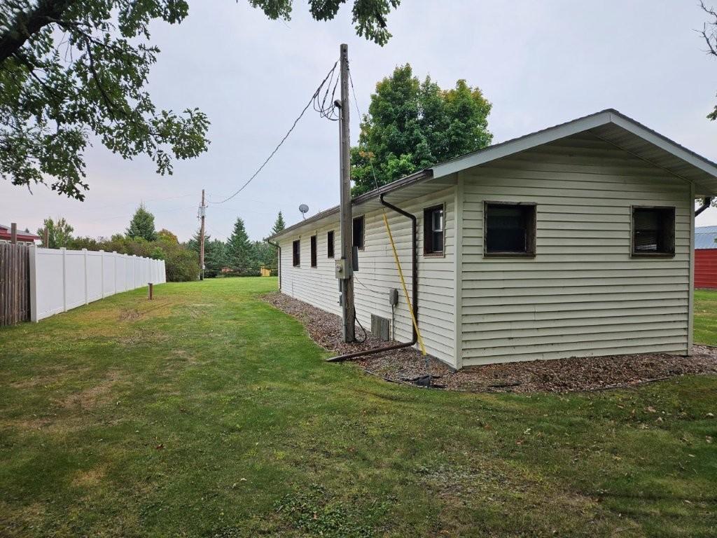 37108 Lomond Drive Property Photo 13