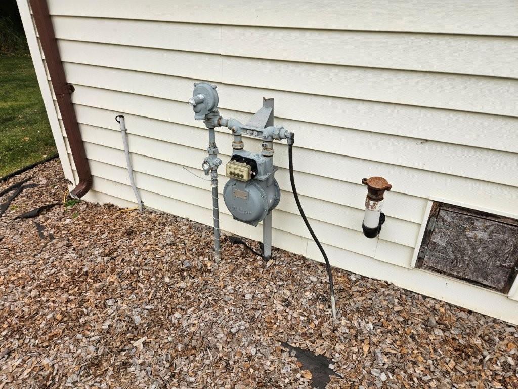 37108 Lomond Drive Property Photo 14