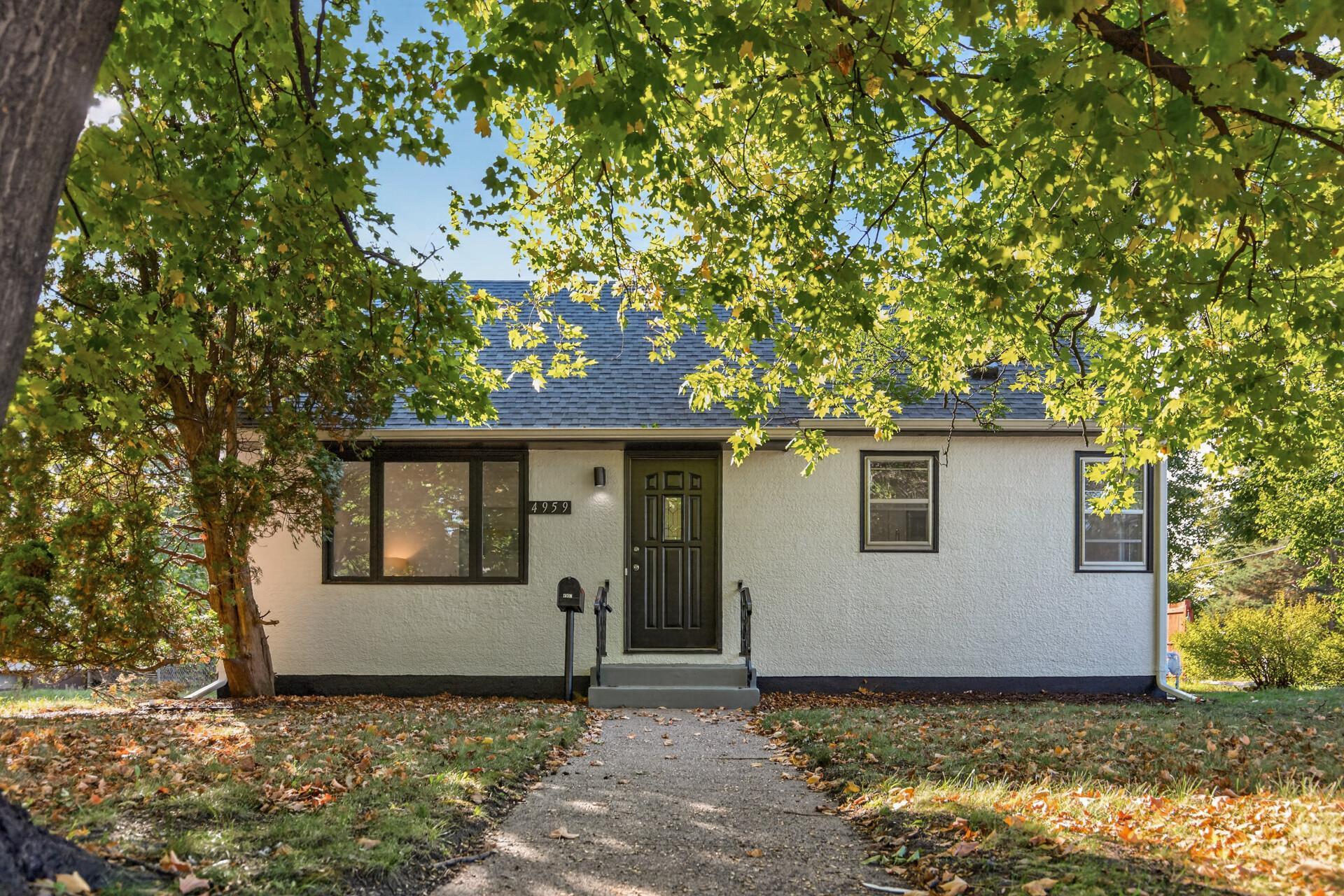 4959 Morgan Avenue N Property Photo 3