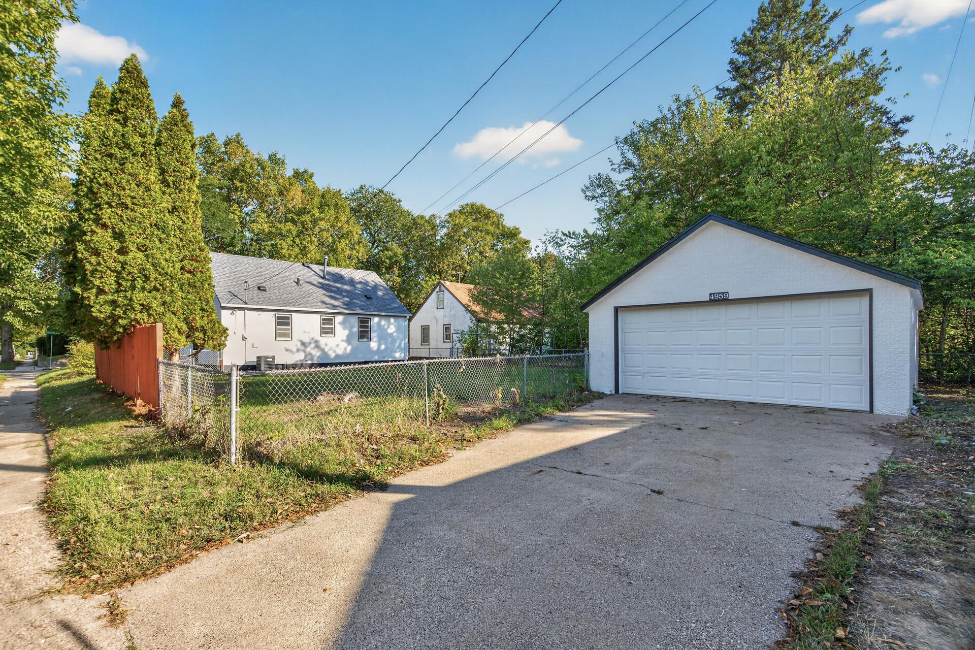 4959 Morgan Avenue N Property Photo 47