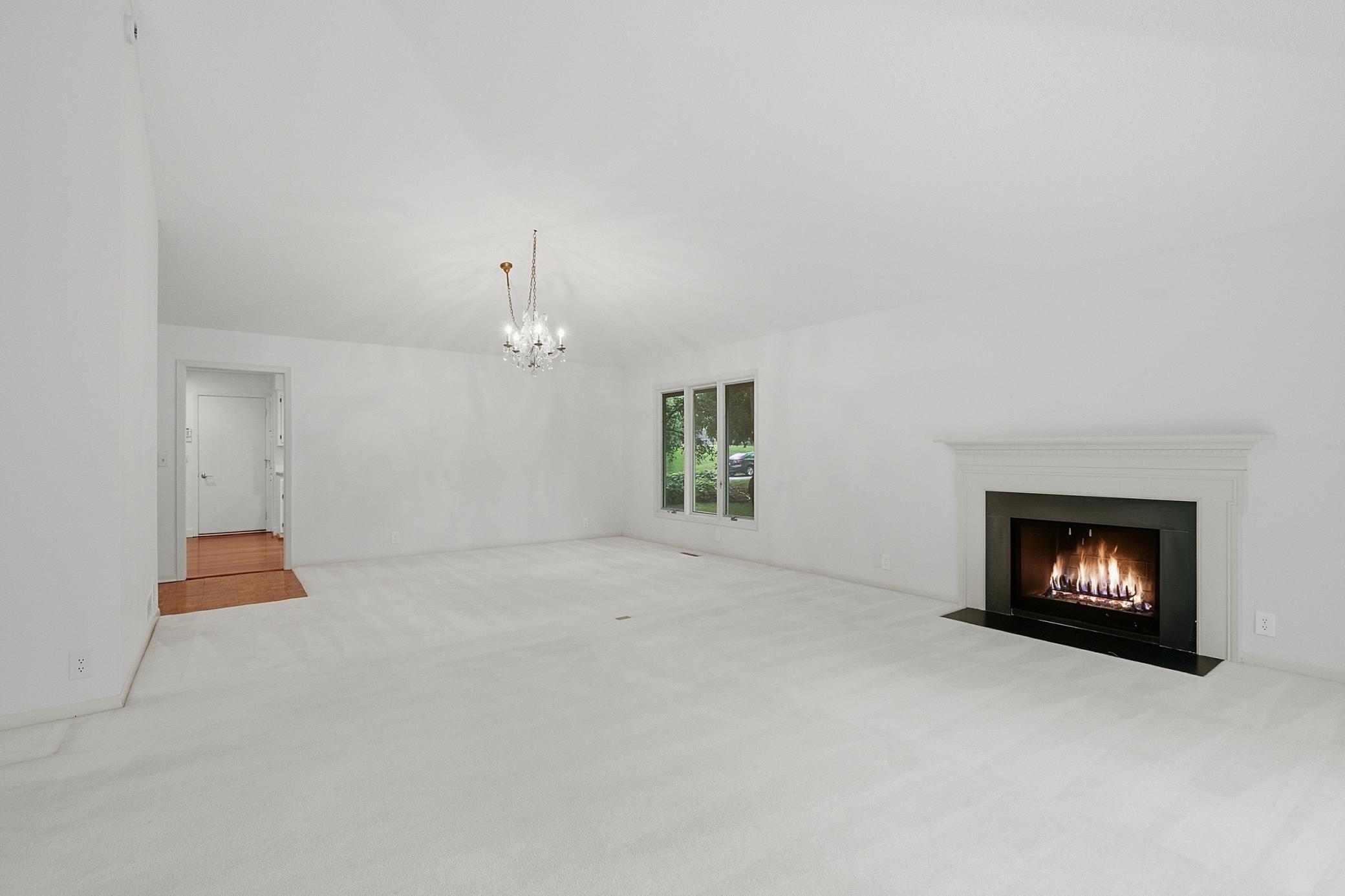 4890 Regents Walk Property Photo 22