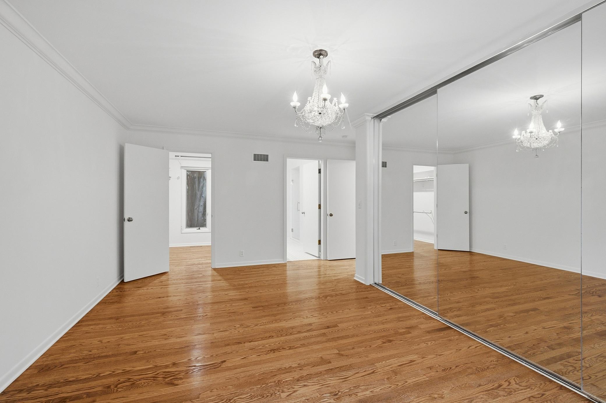4890 Regents Walk Property Photo 27