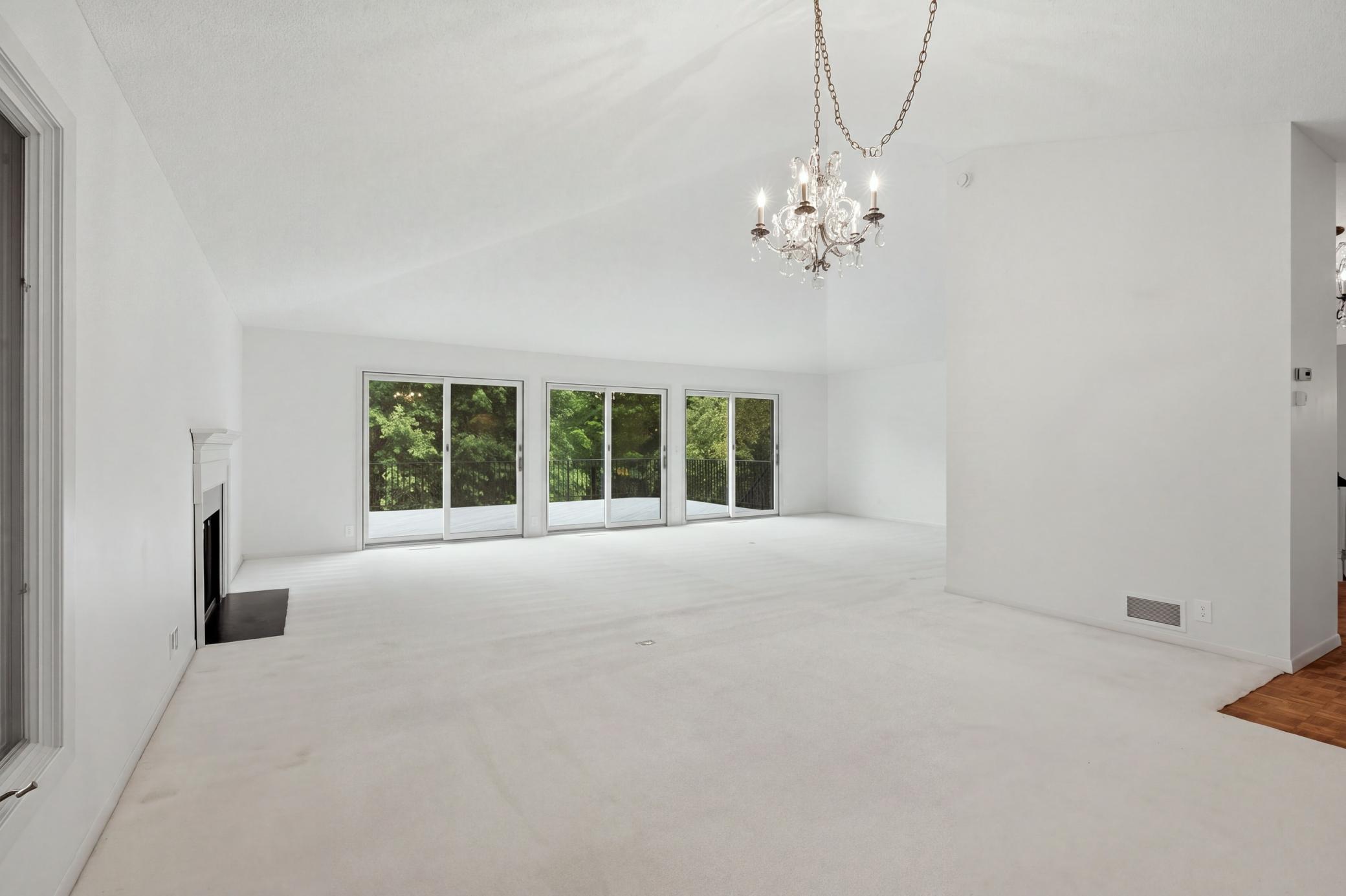 4890 Regents Walk Property Photo 28