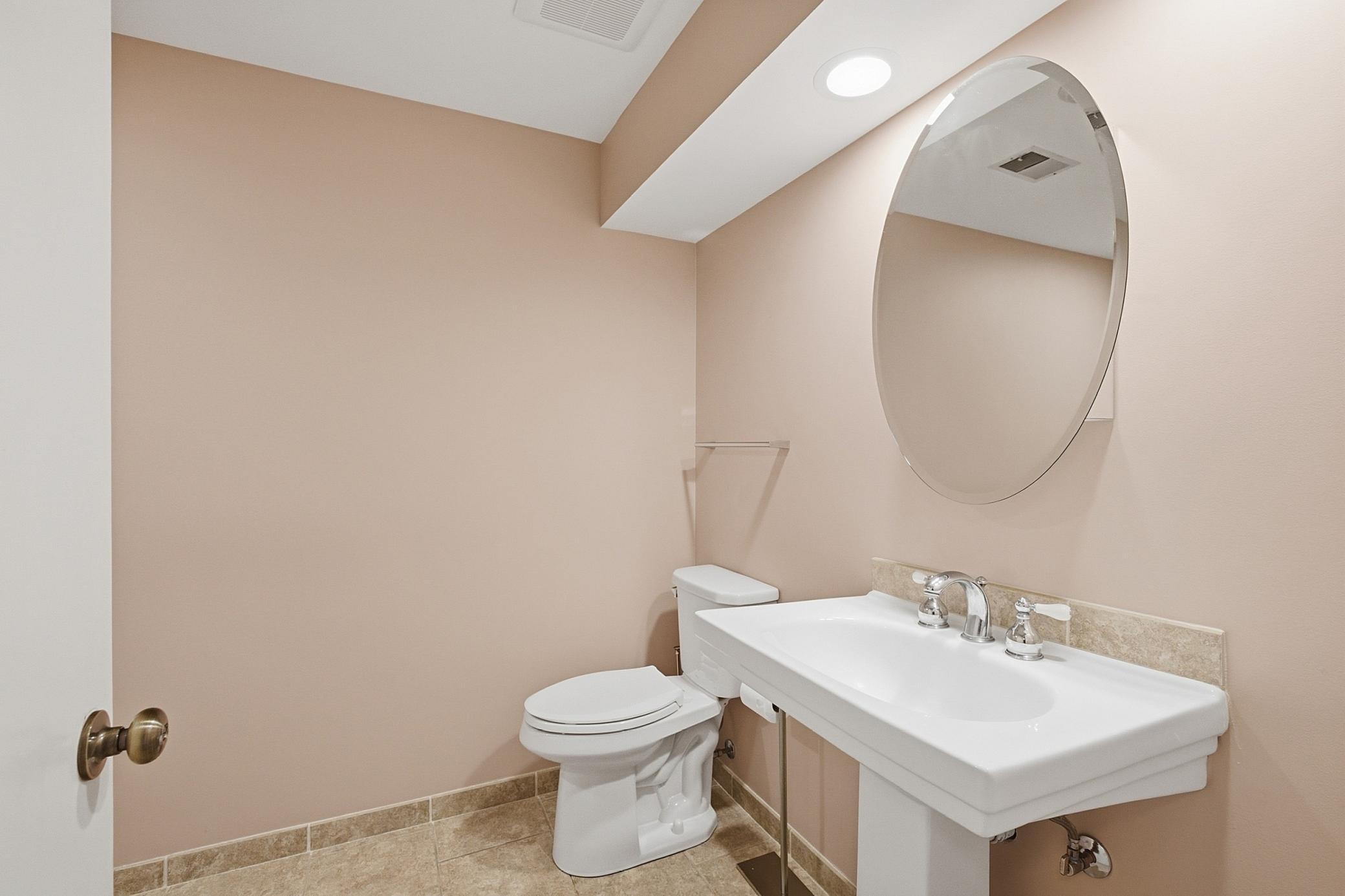 4890 Regents Walk Property Photo 41