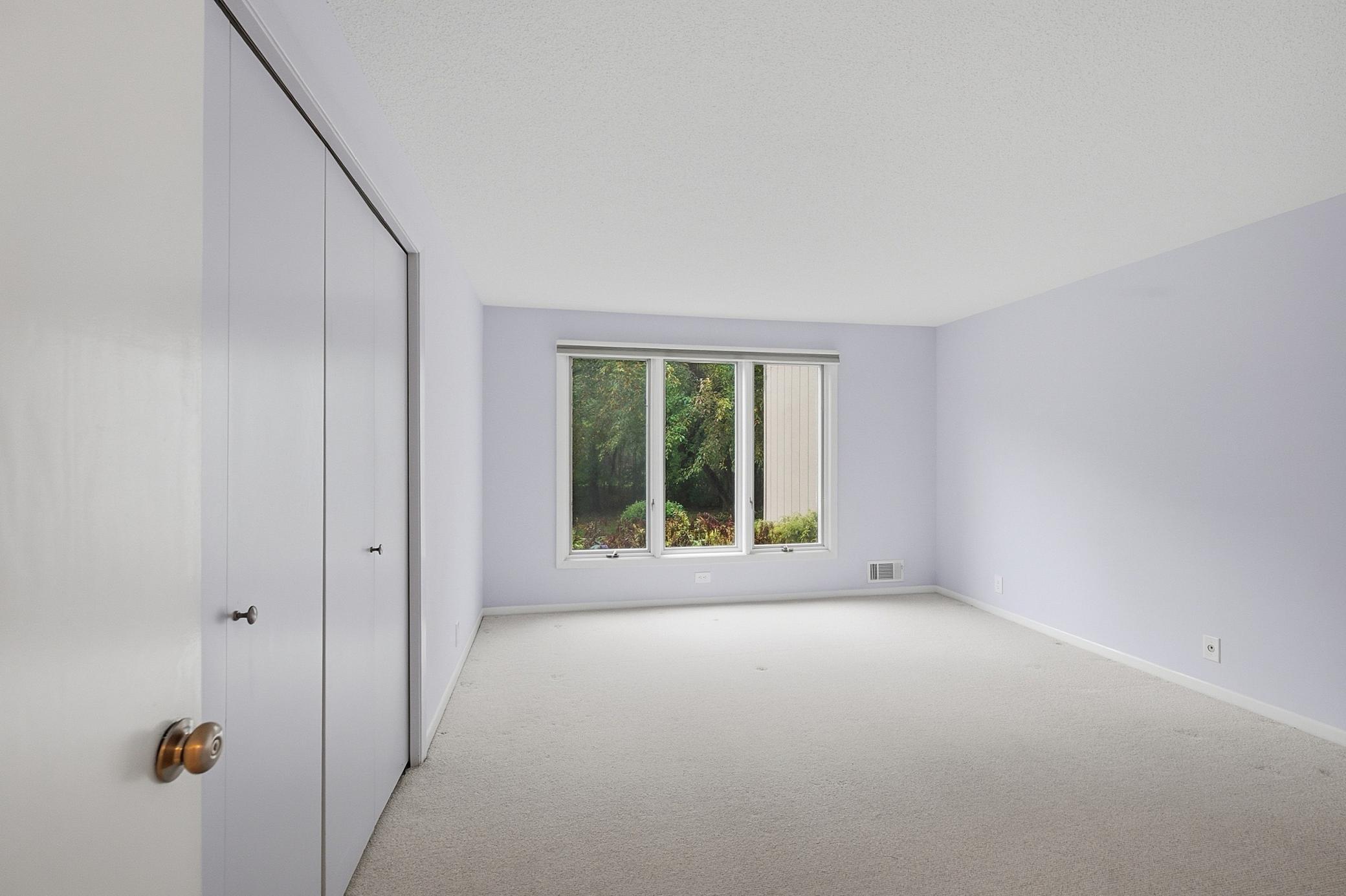 4890 Regents Walk Property Photo 44