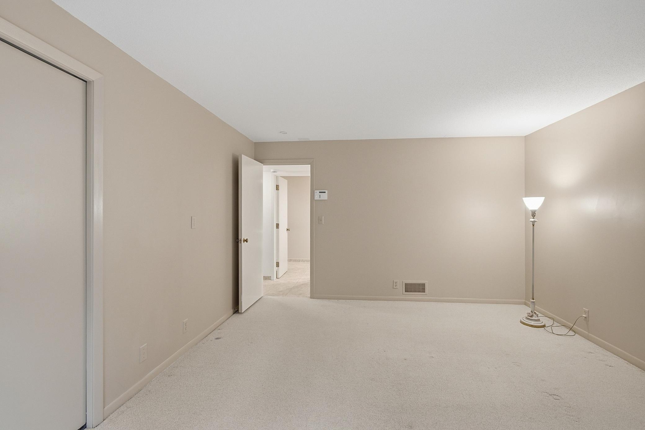 4890 Regents Walk Property Photo 47