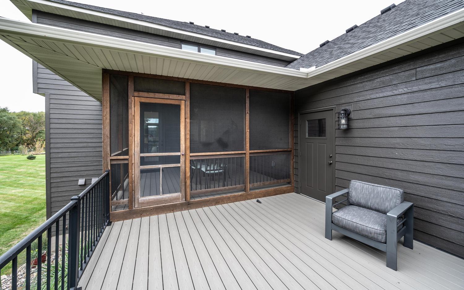 11197 113th Street E Property Photo 43