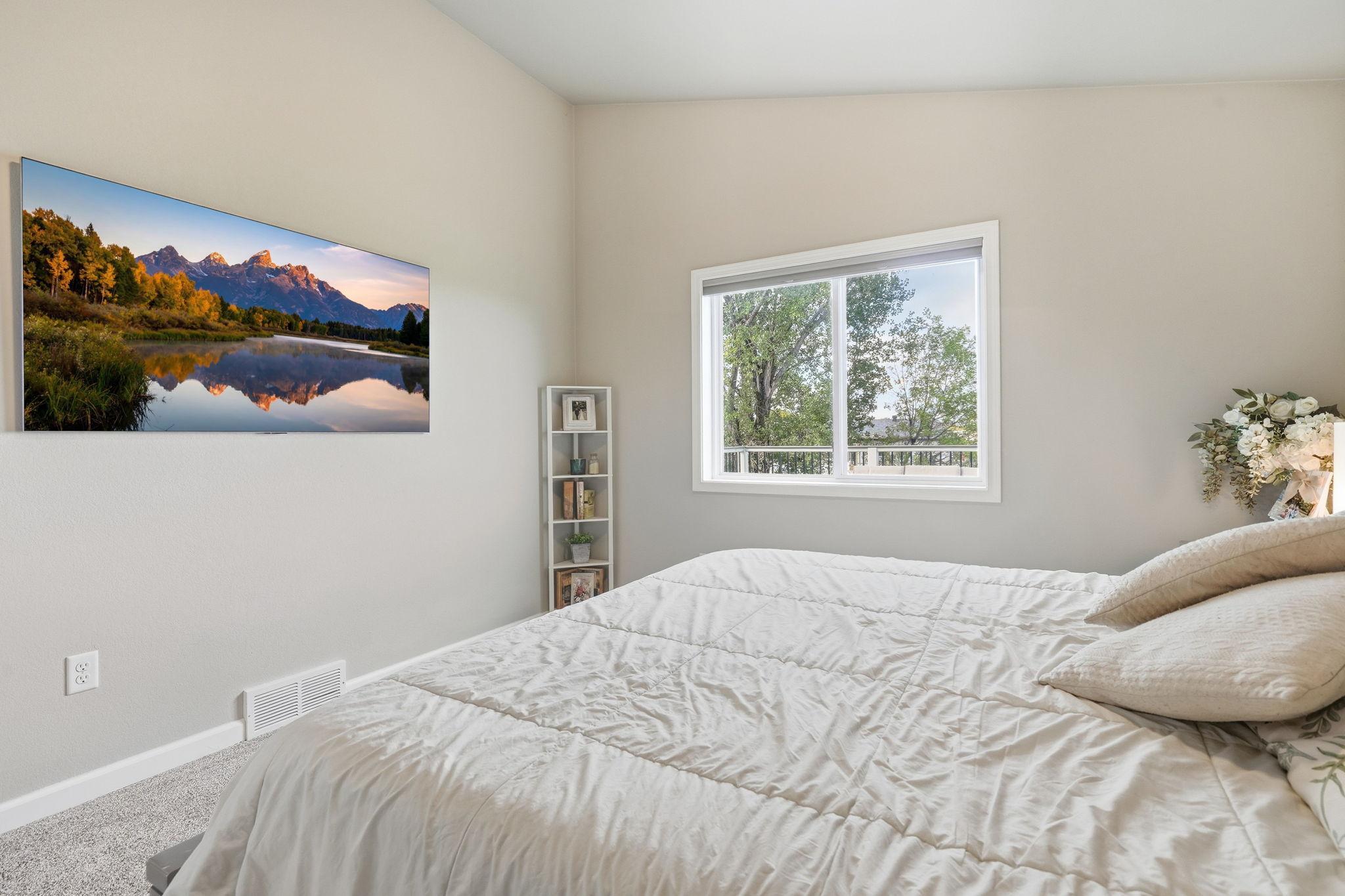 101 5th Street E Property Photo 16