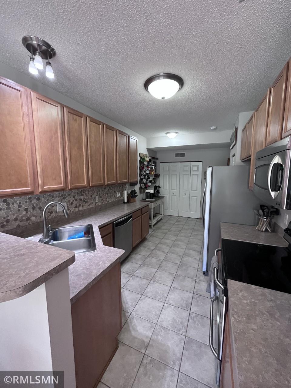 898 Providence Drive Property Photo 10