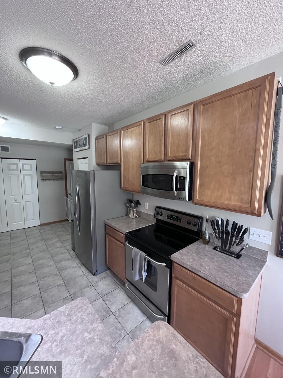 898 Providence Drive Property Photo 11