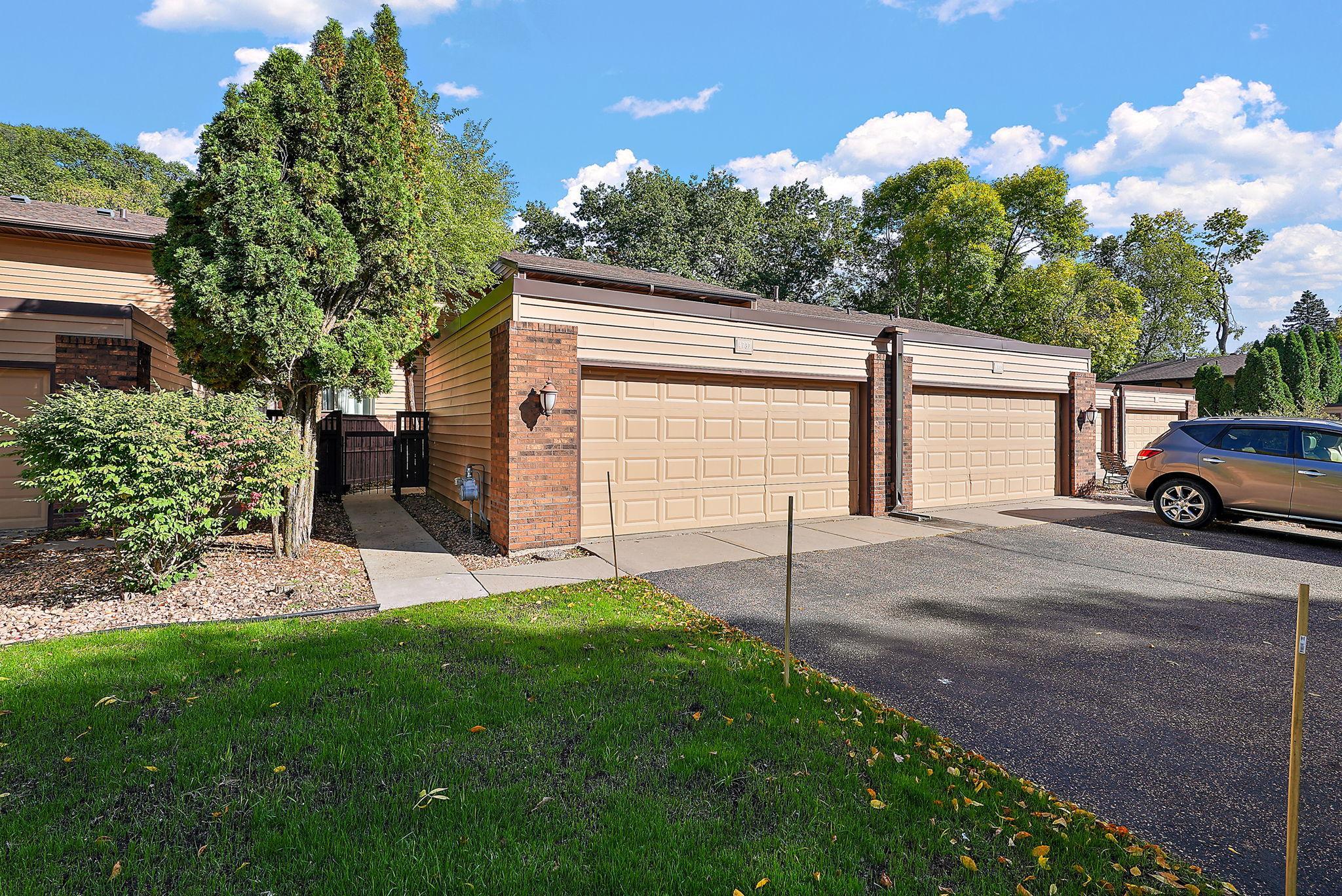 4731 Spring Circle Property Photo 1